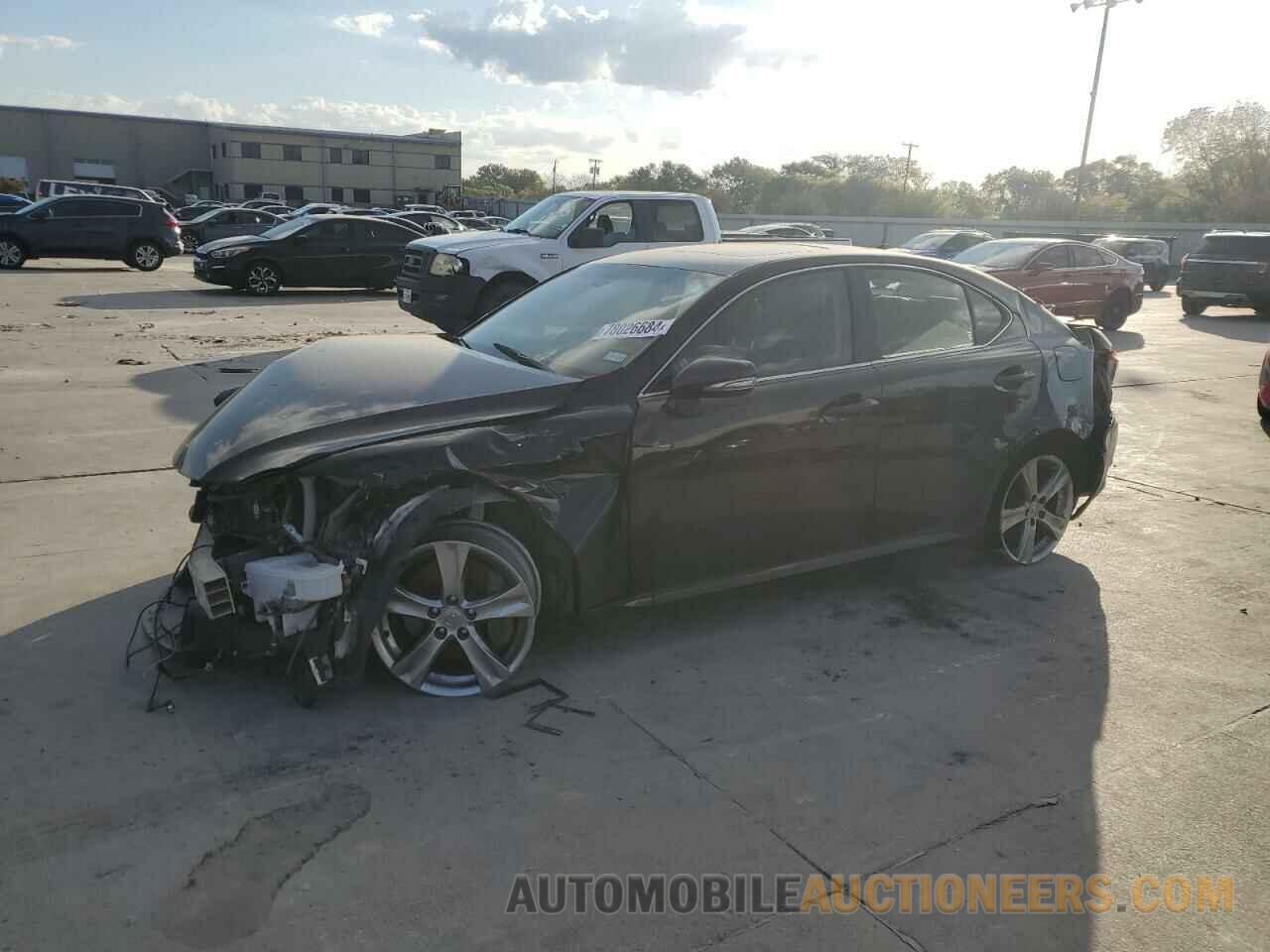 JTHBE5C21B5026034 LEXUS IS 2011