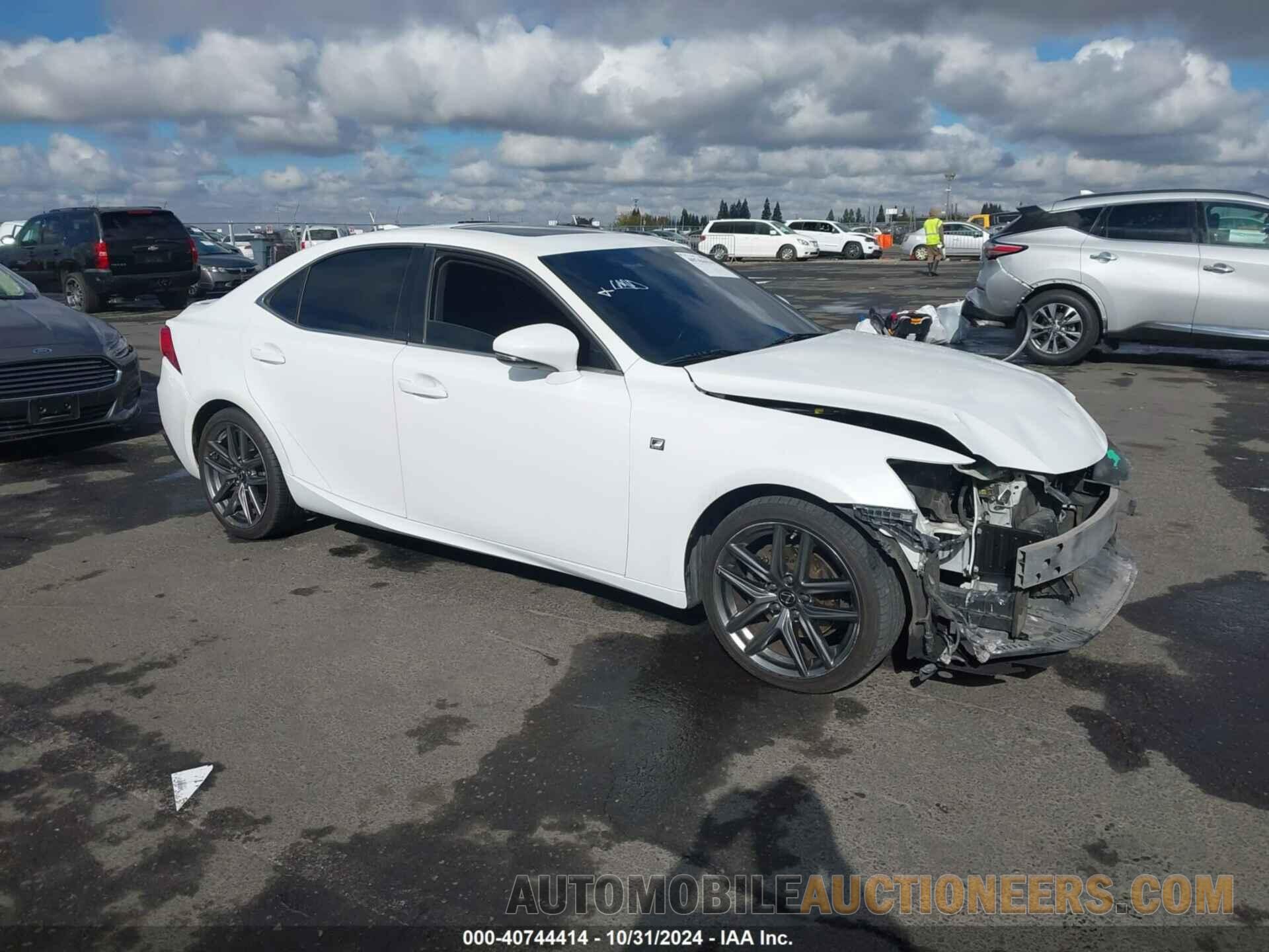 JTHBF1D20E5038491 LEXUS IS 250 2014