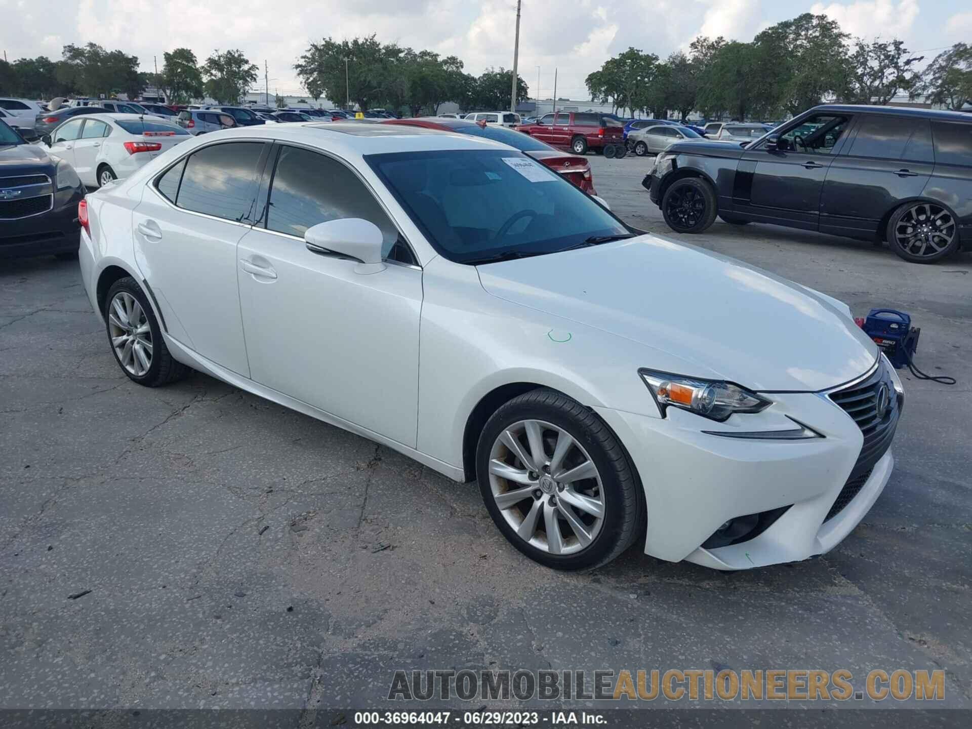 JTHBF1D20F5052196 LEXUS IS 250 2015