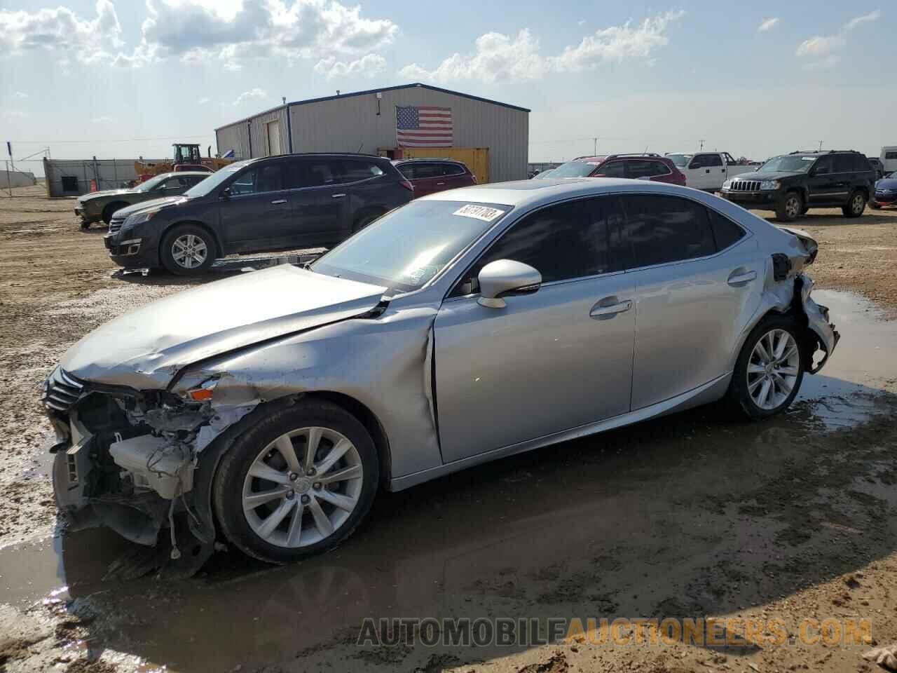 JTHBF1D20F5056975 LEXUS IS 2015