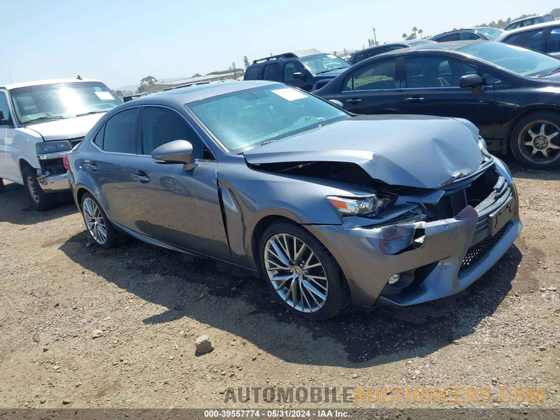 JTHBF1D21F5048111 LEXUS IS 2015