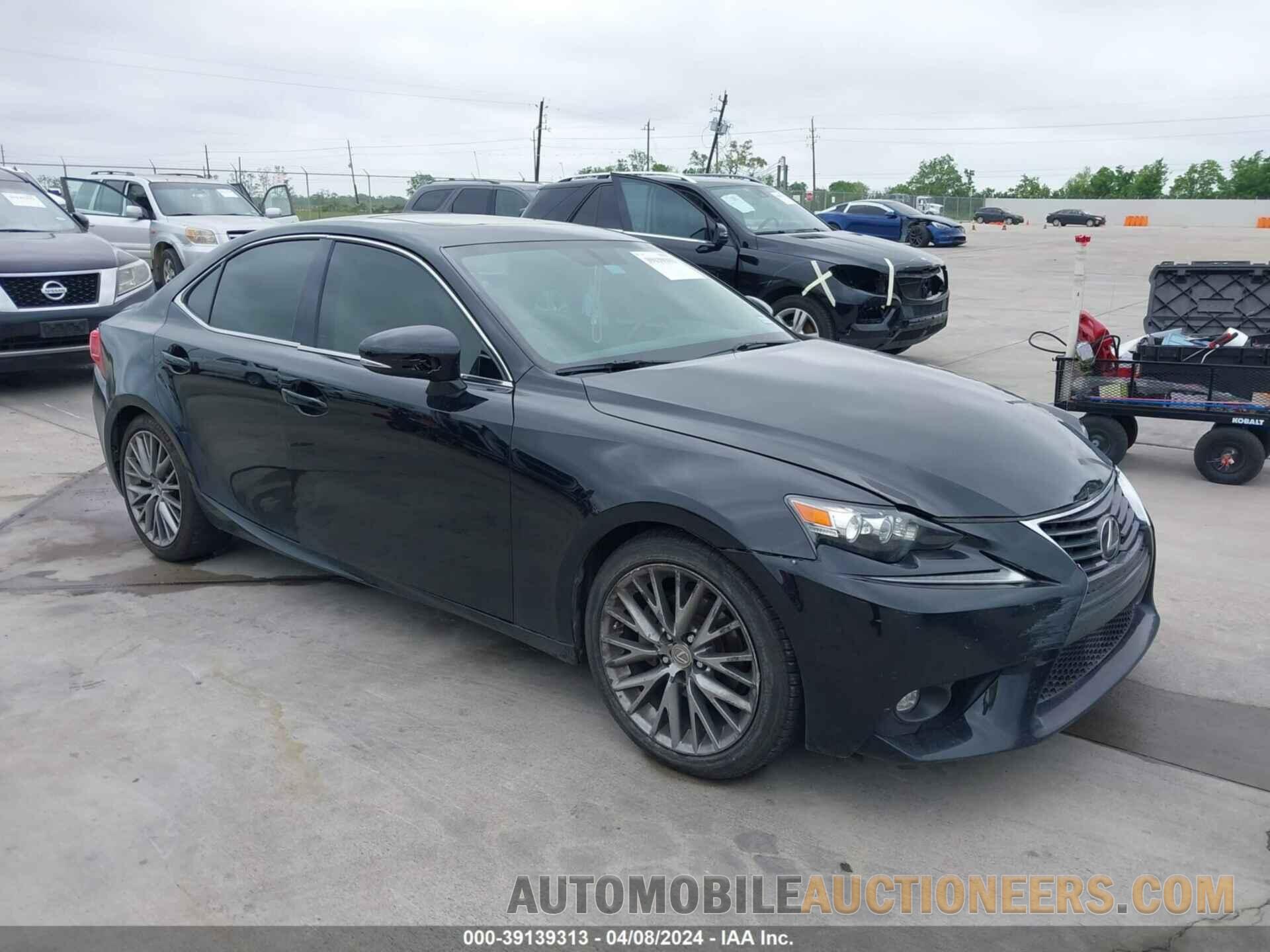 JTHBF1D21F5054121 LEXUS IS 250 2015