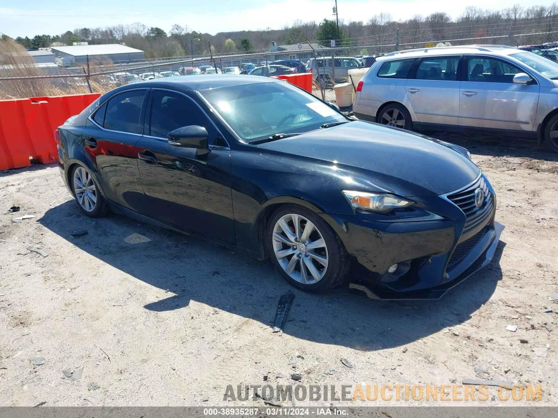 JTHBF1D21F5054524 LEXUS IS 250 2015