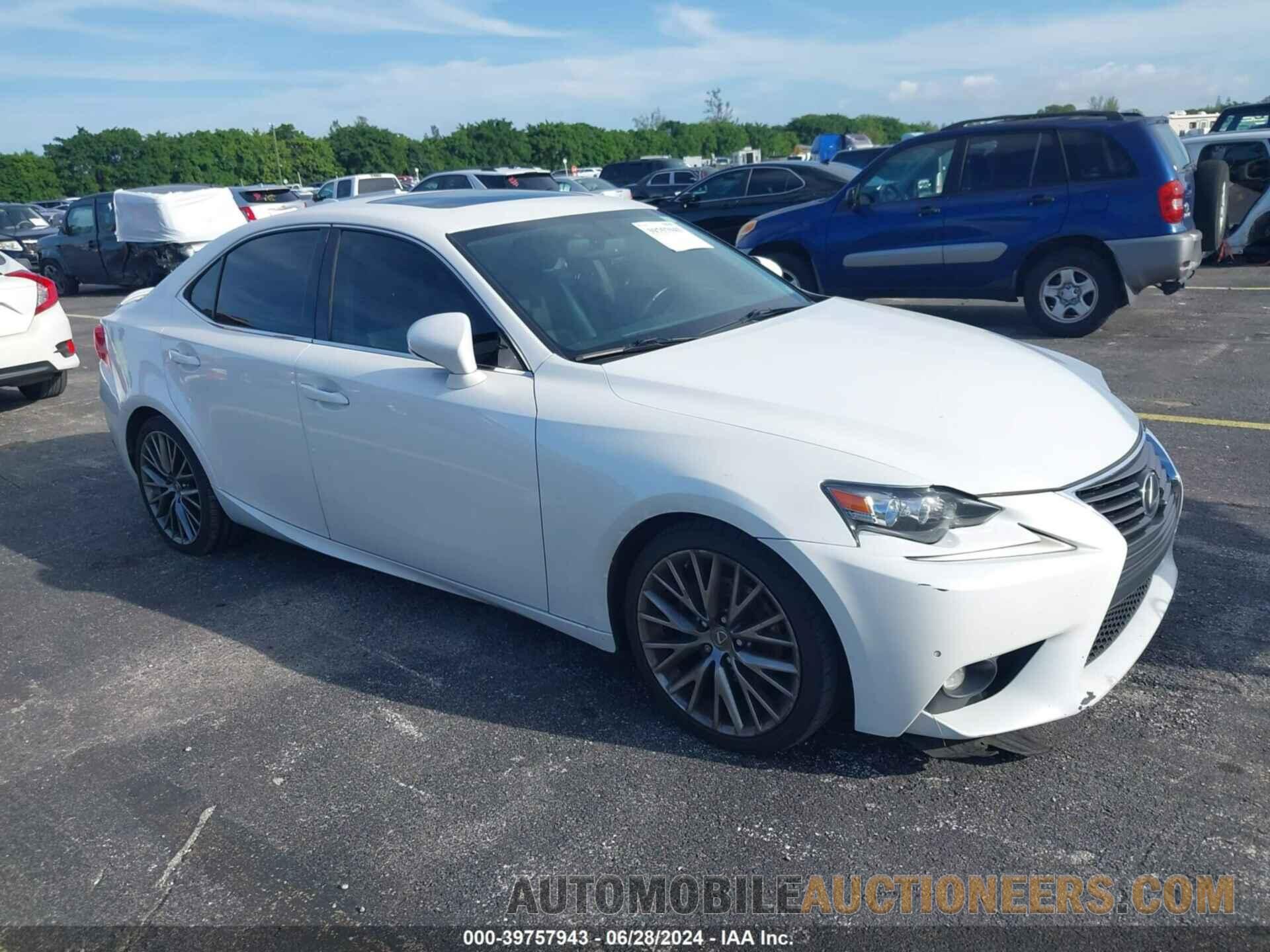 JTHBF1D22F5052040 LEXUS IS 2015