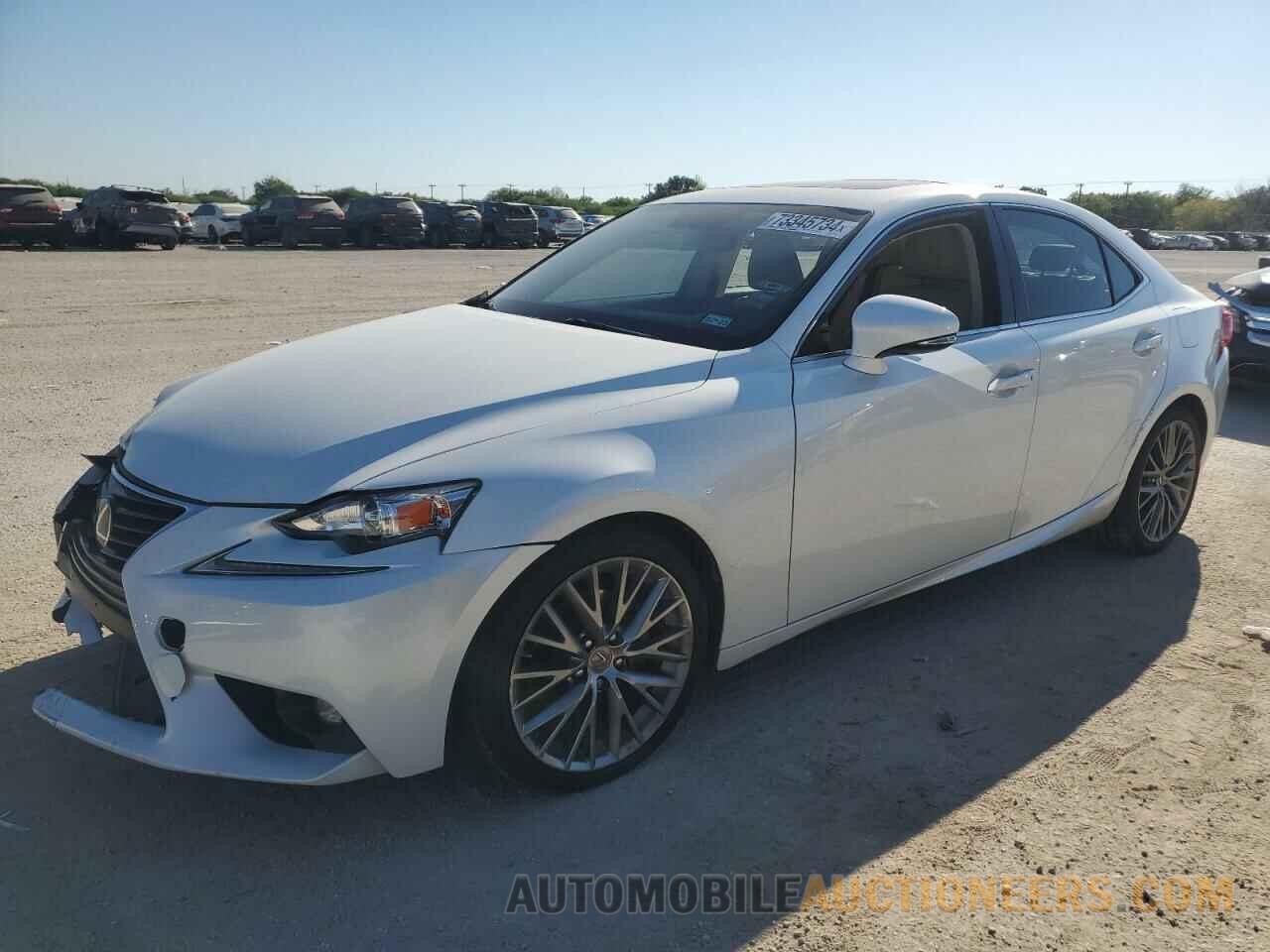 JTHBF1D22F5058078 LEXUS IS 2015