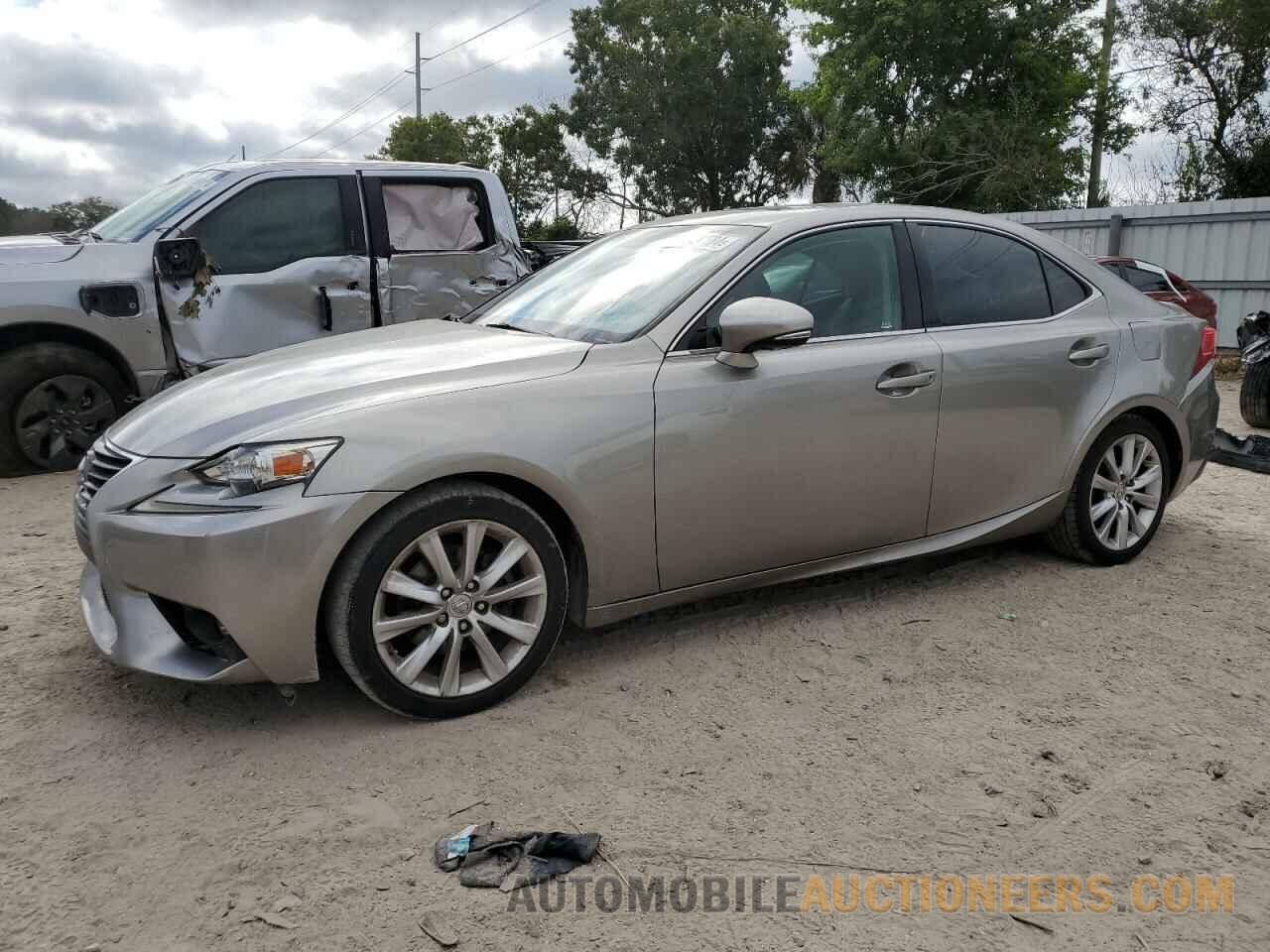 JTHBF1D22F5065712 LEXUS IS 2015