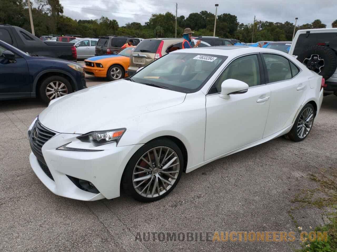 JTHBF1D23F5070868 LEXUS IS 2015