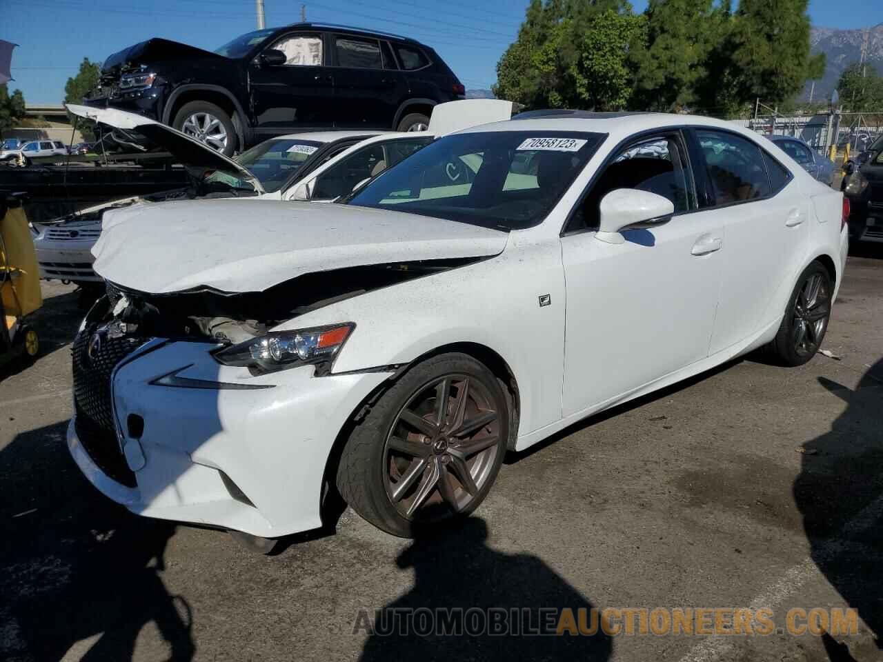 JTHBF1D24F5063878 LEXUS IS 2015