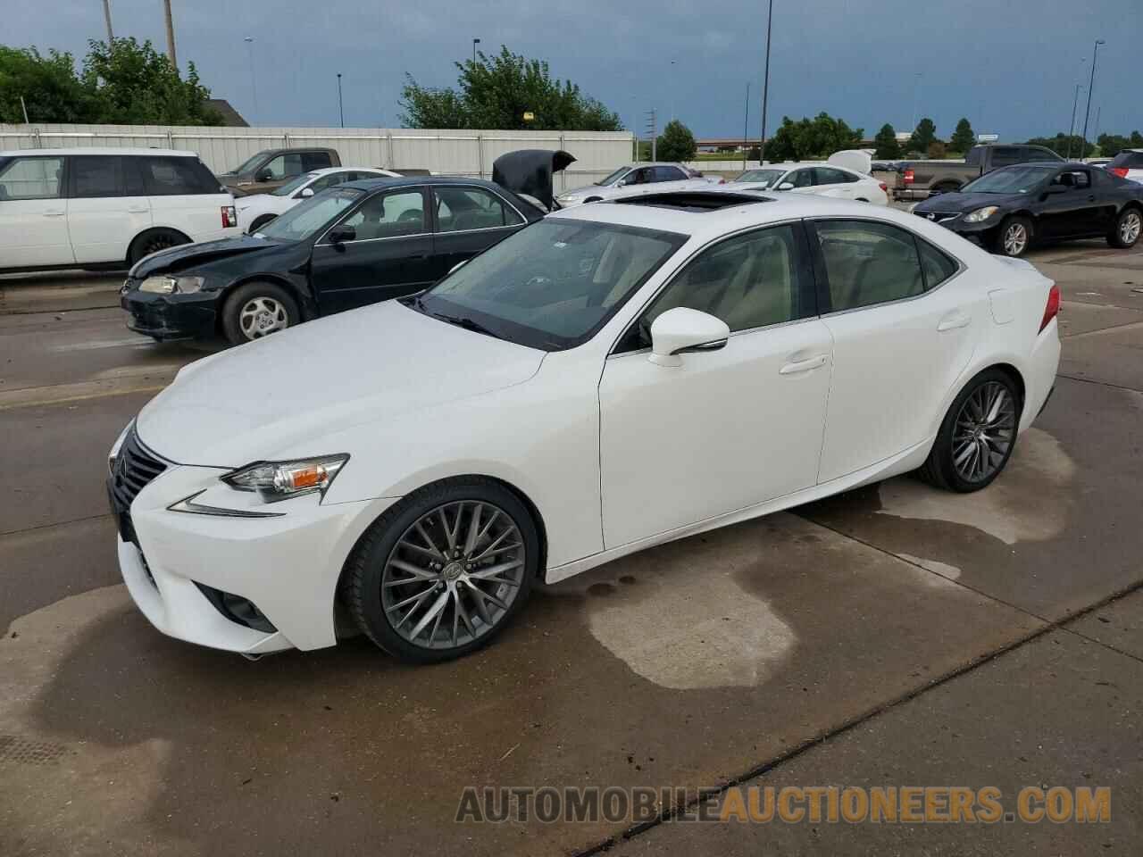 JTHBF1D24F5068837 LEXUS IS 2015