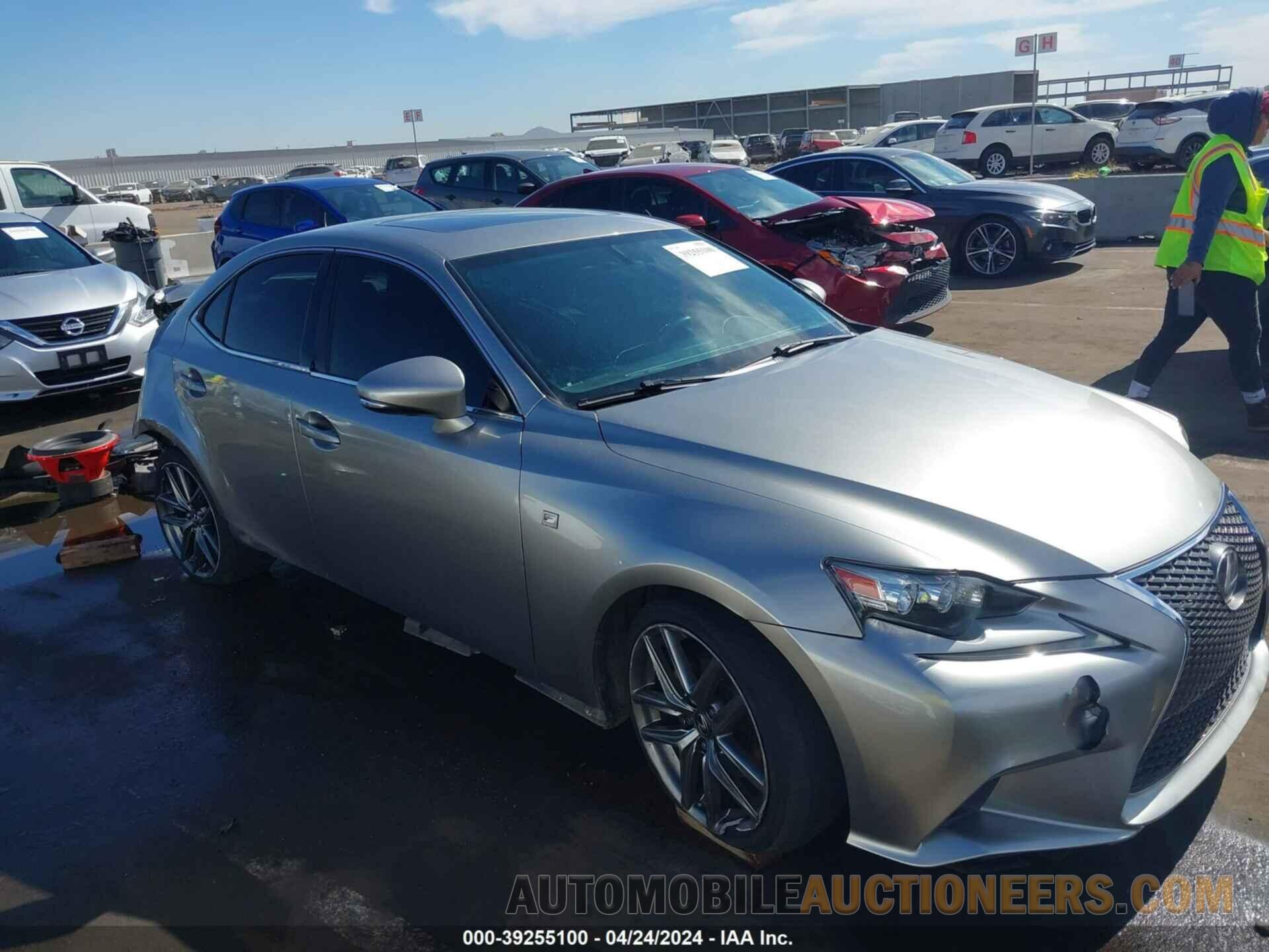 JTHBF1D25F5053070 LEXUS IS 250 2015