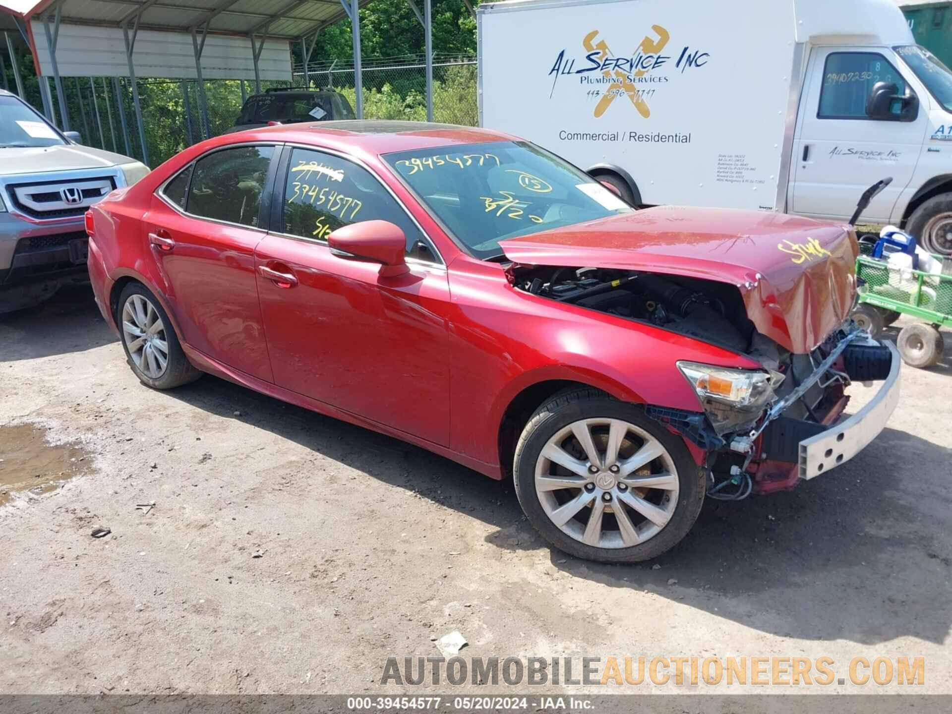 JTHBF1D26F5048640 LEXUS IS 2015