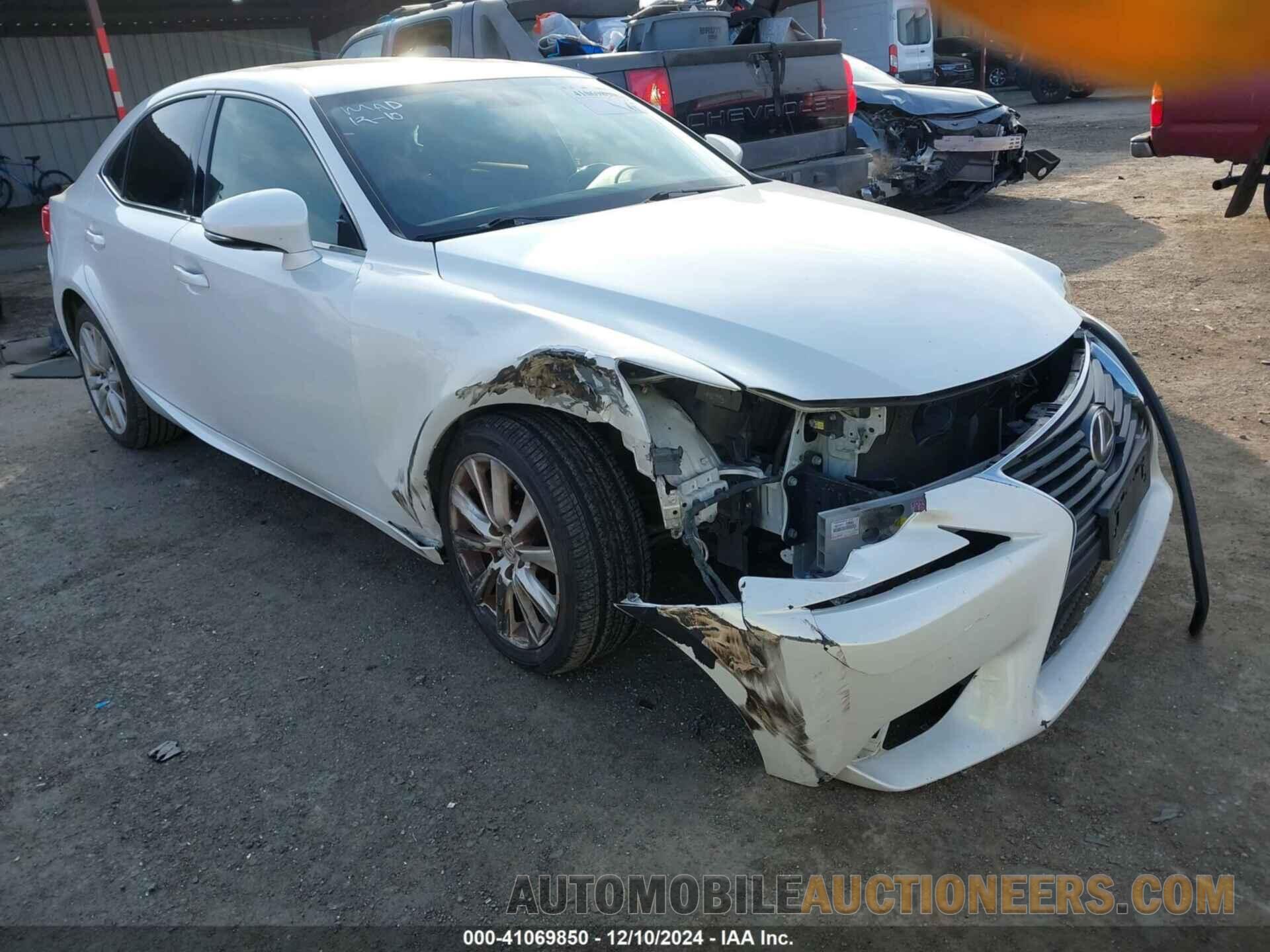 JTHBF1D26F5048685 LEXUS IS 250 2015