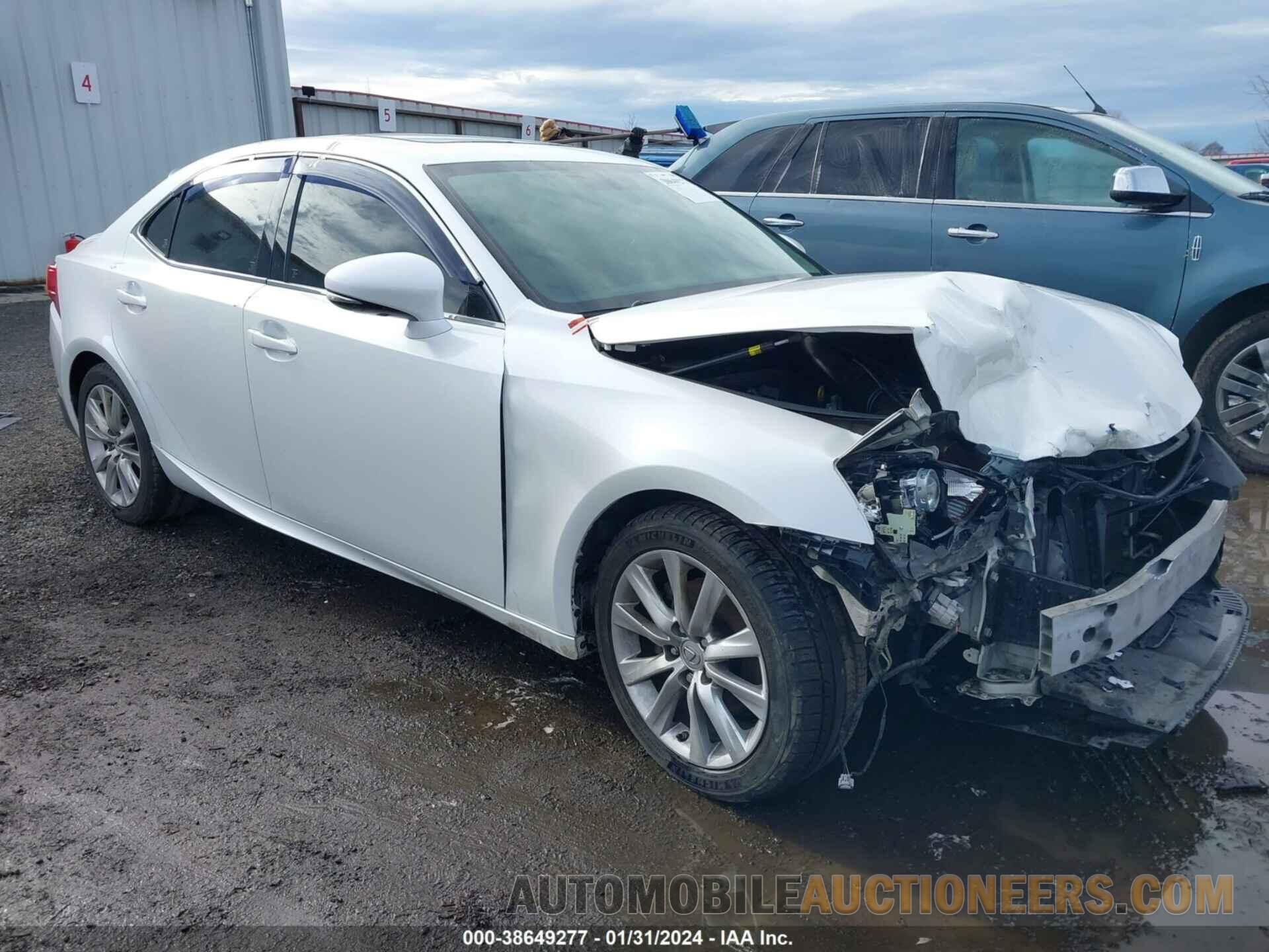 JTHBF1D26F5060349 LEXUS IS 2015