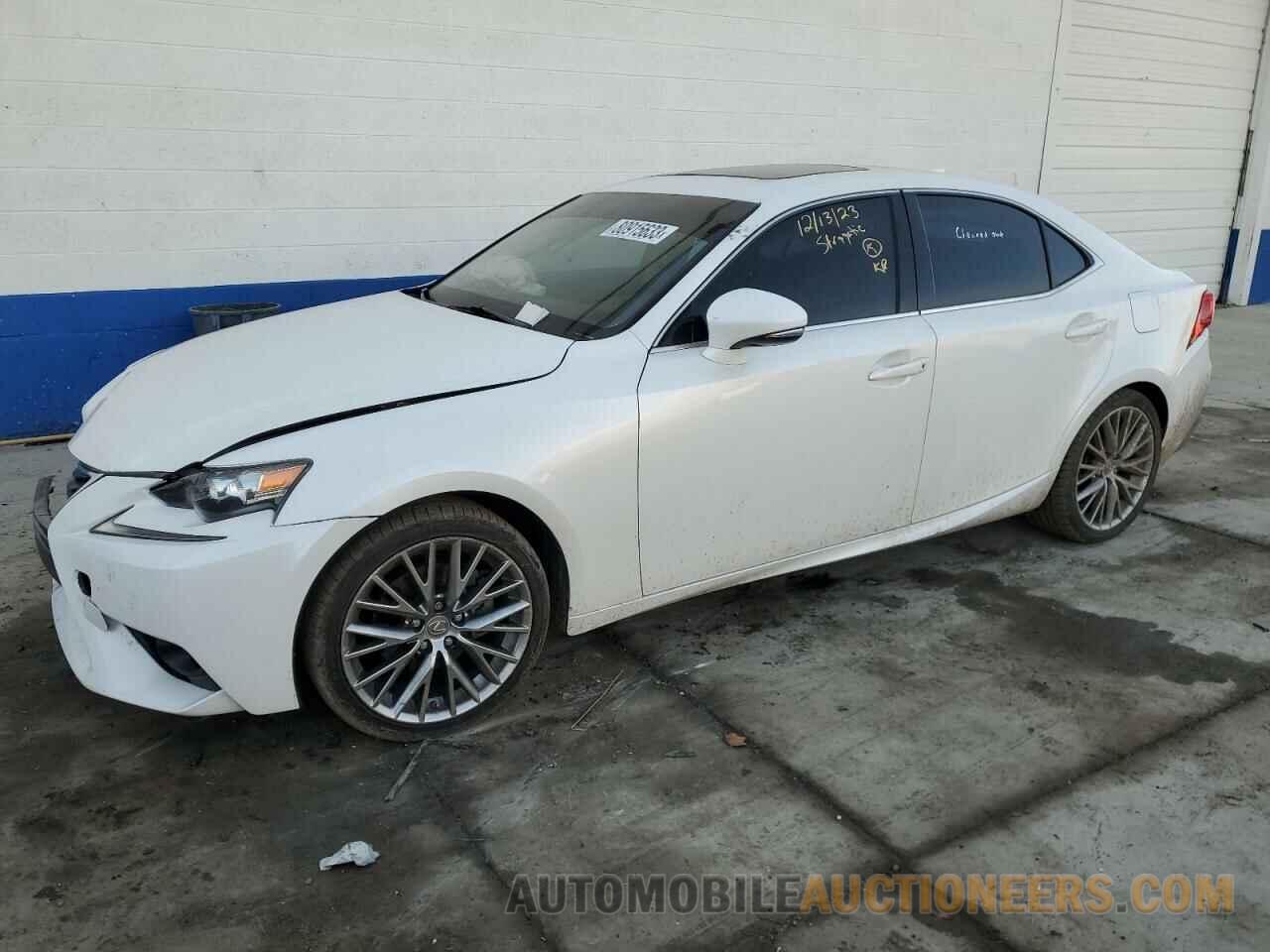 JTHBF1D27F5051823 LEXUS IS 2015