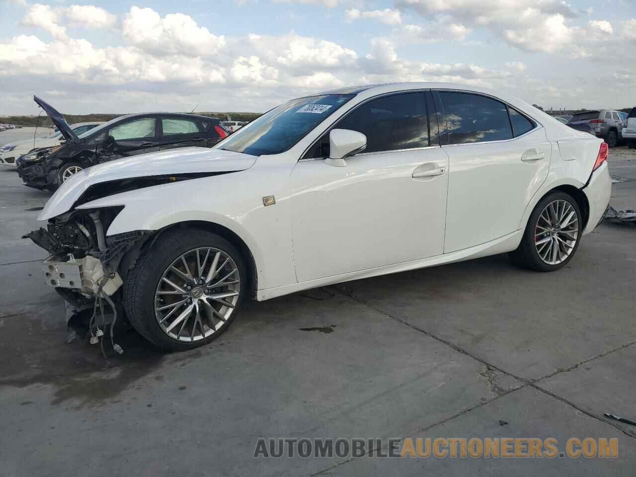 JTHBF1D27F5052244 LEXUS IS 2015