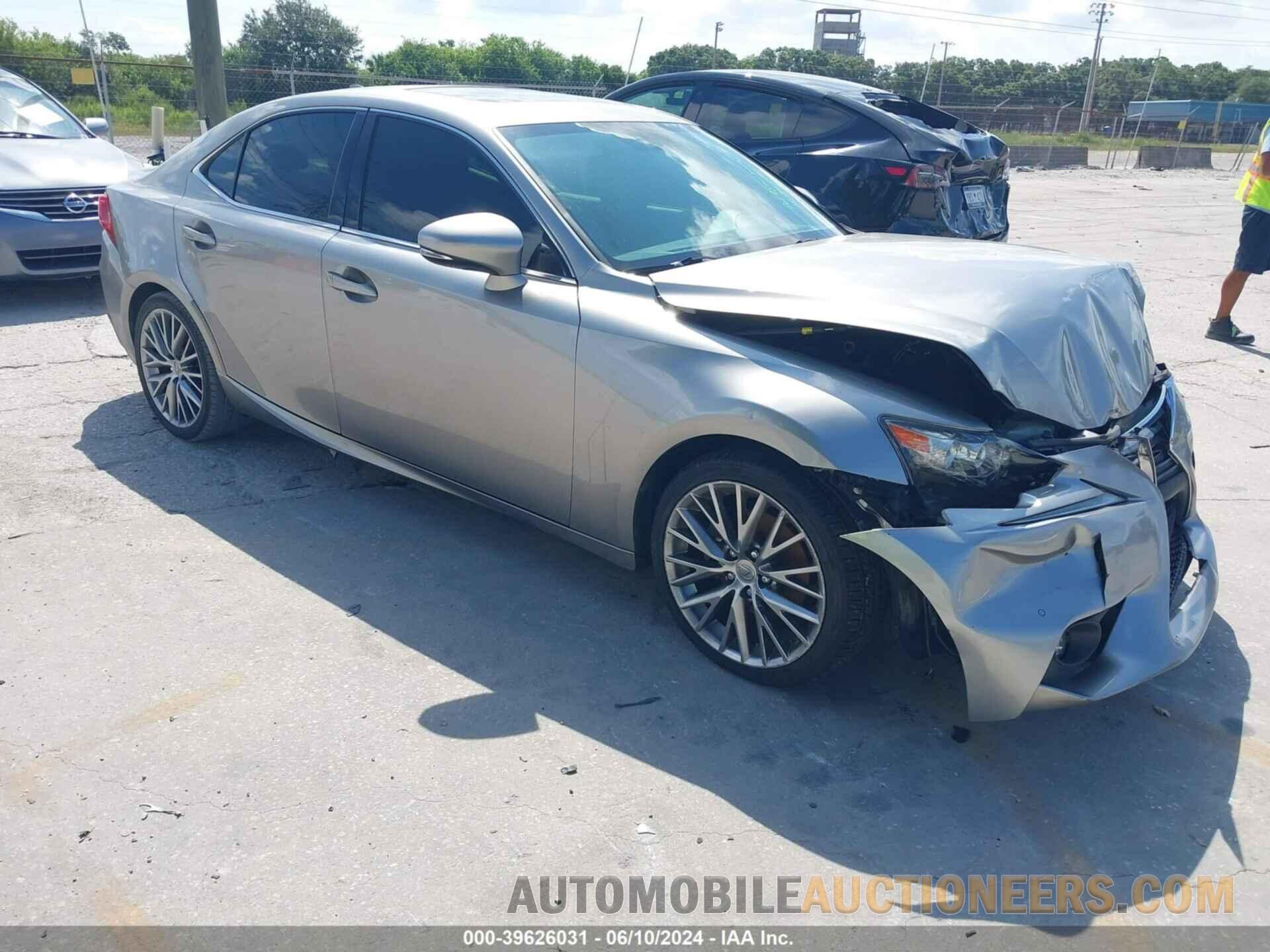 JTHBF1D27F5077810 LEXUS IS 250 2015