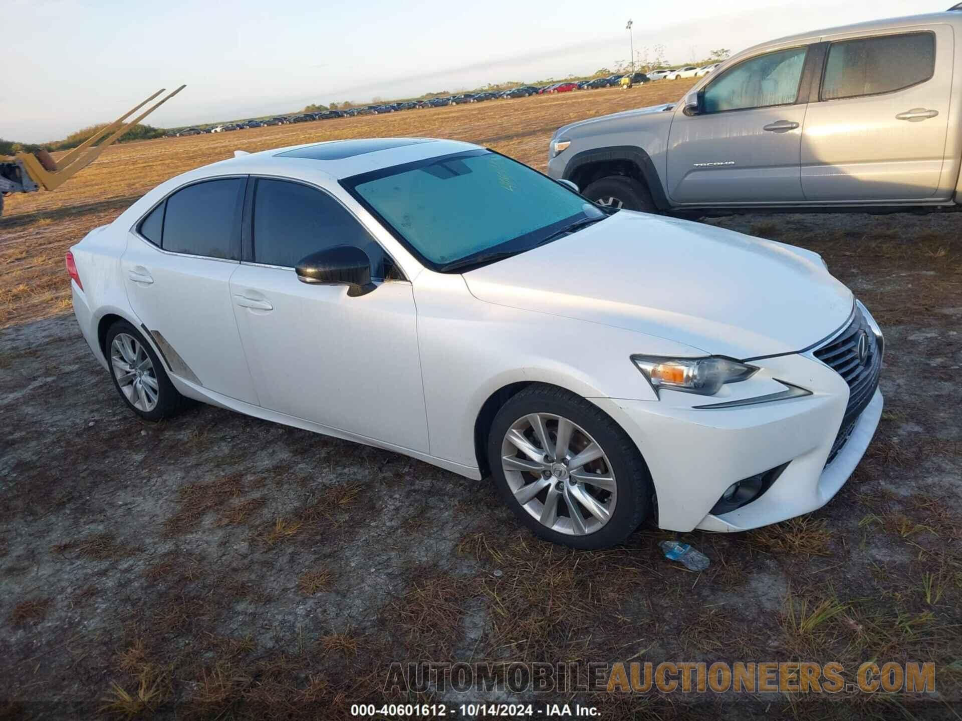 JTHBF1D28F5048784 LEXUS IS 2015