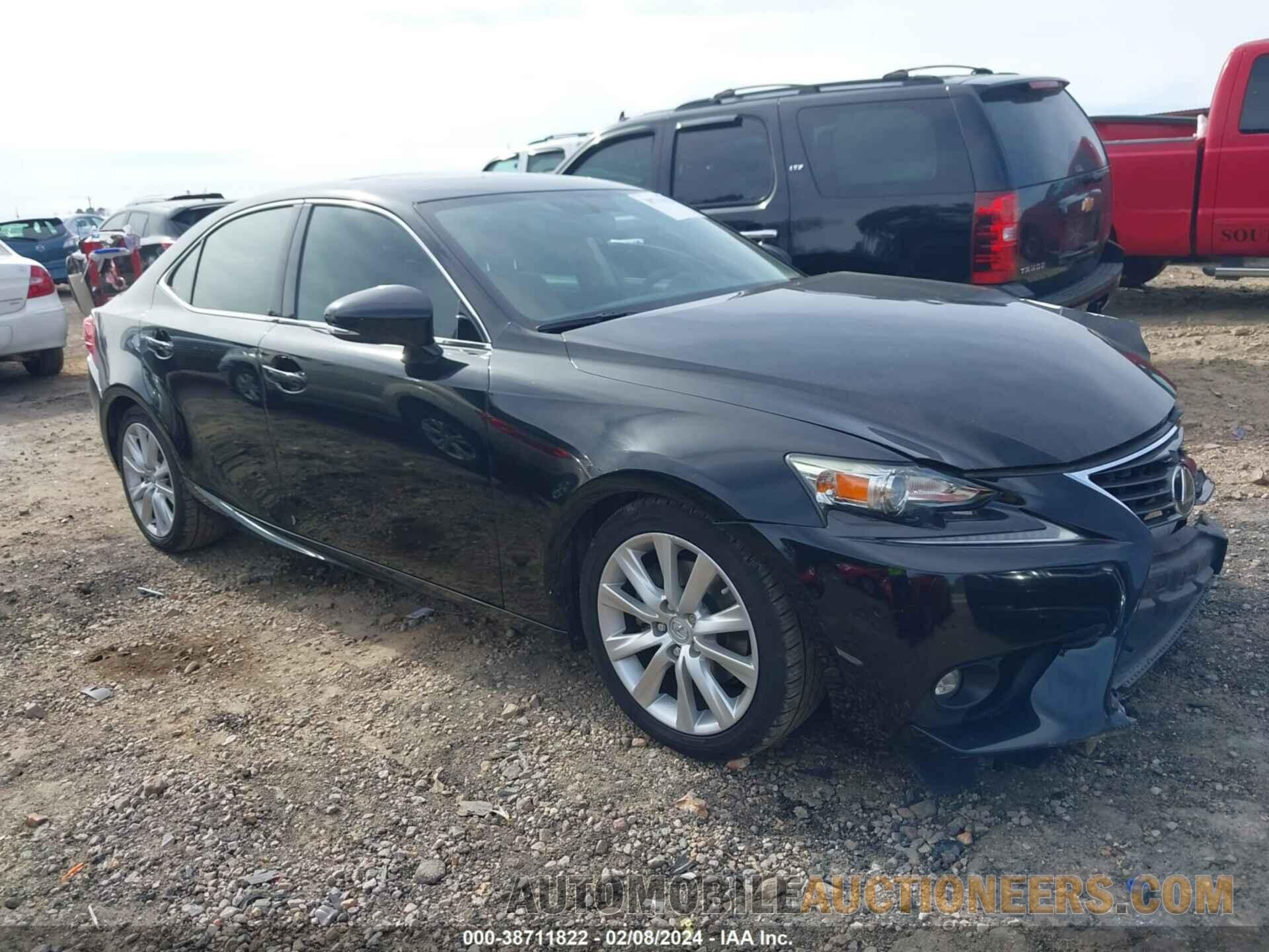 JTHBF1D28F5075905 LEXUS IS 250 2015