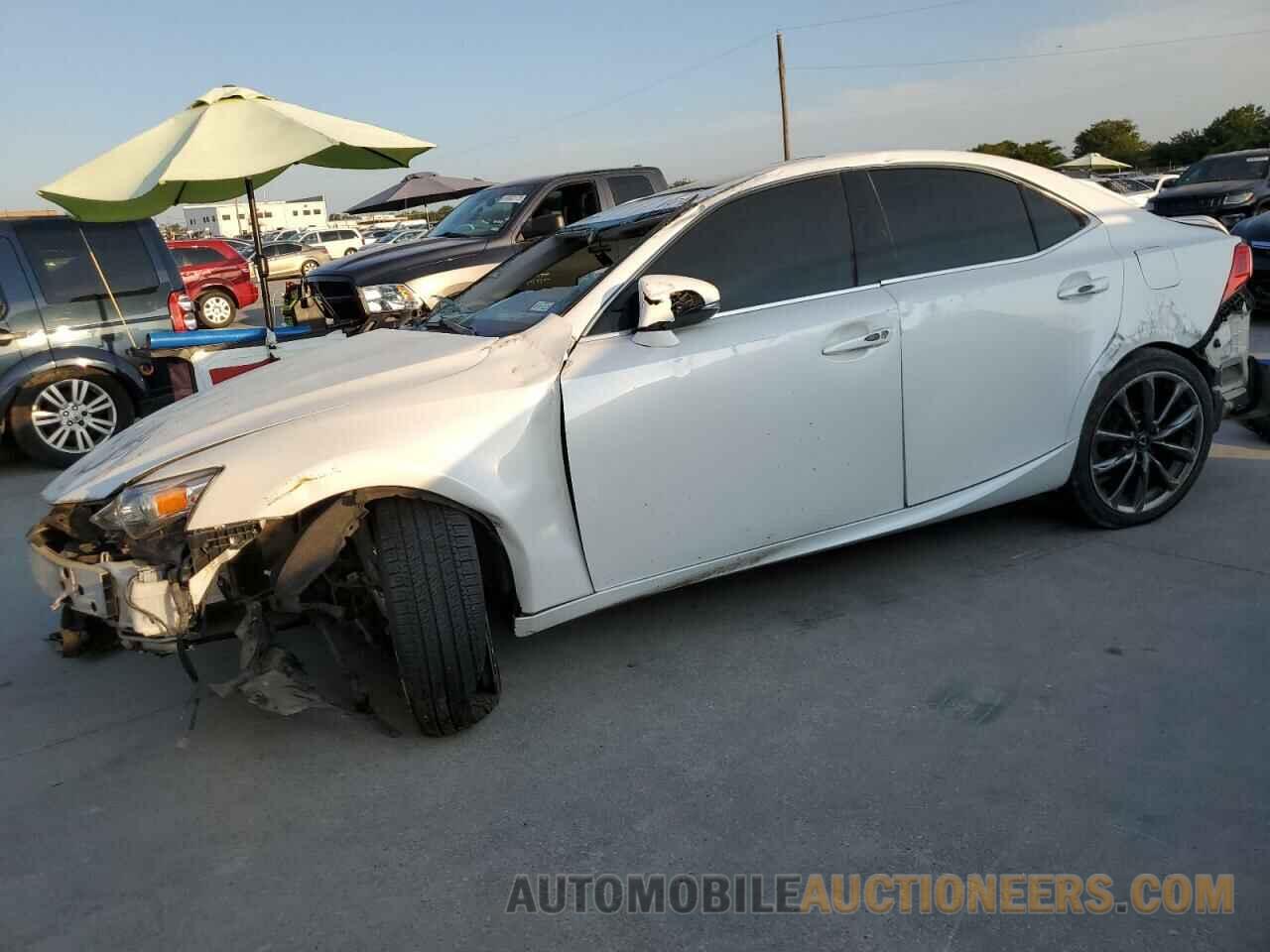 JTHBF1D28F5082630 LEXUS IS 2015