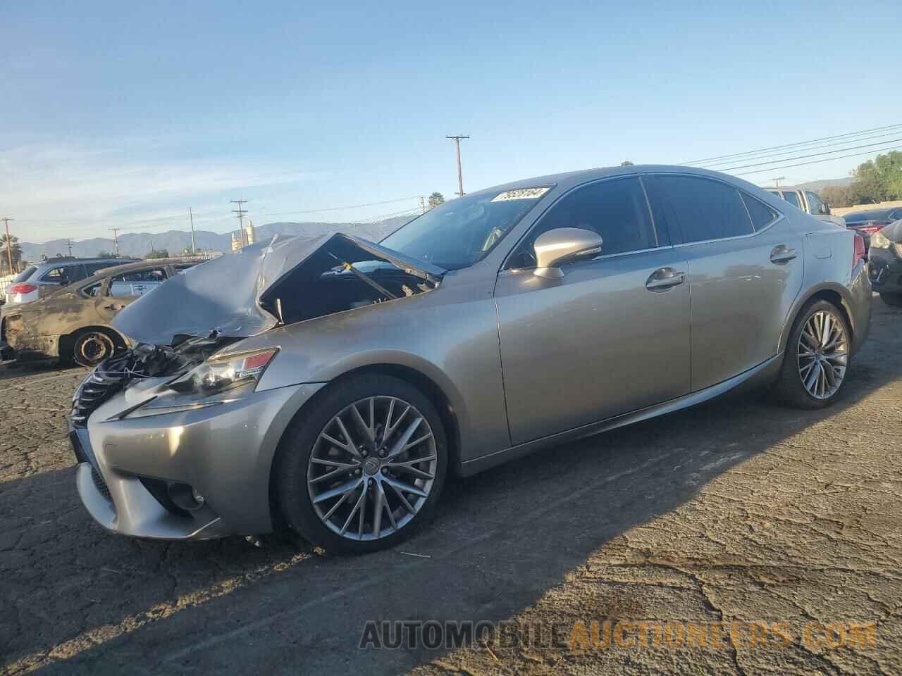 JTHBF1D29F5050186 LEXUS IS 2015