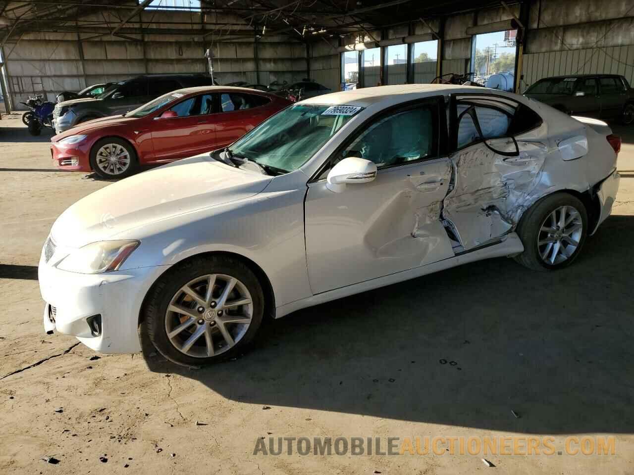 JTHBF5C23B5145037 LEXUS IS 2011