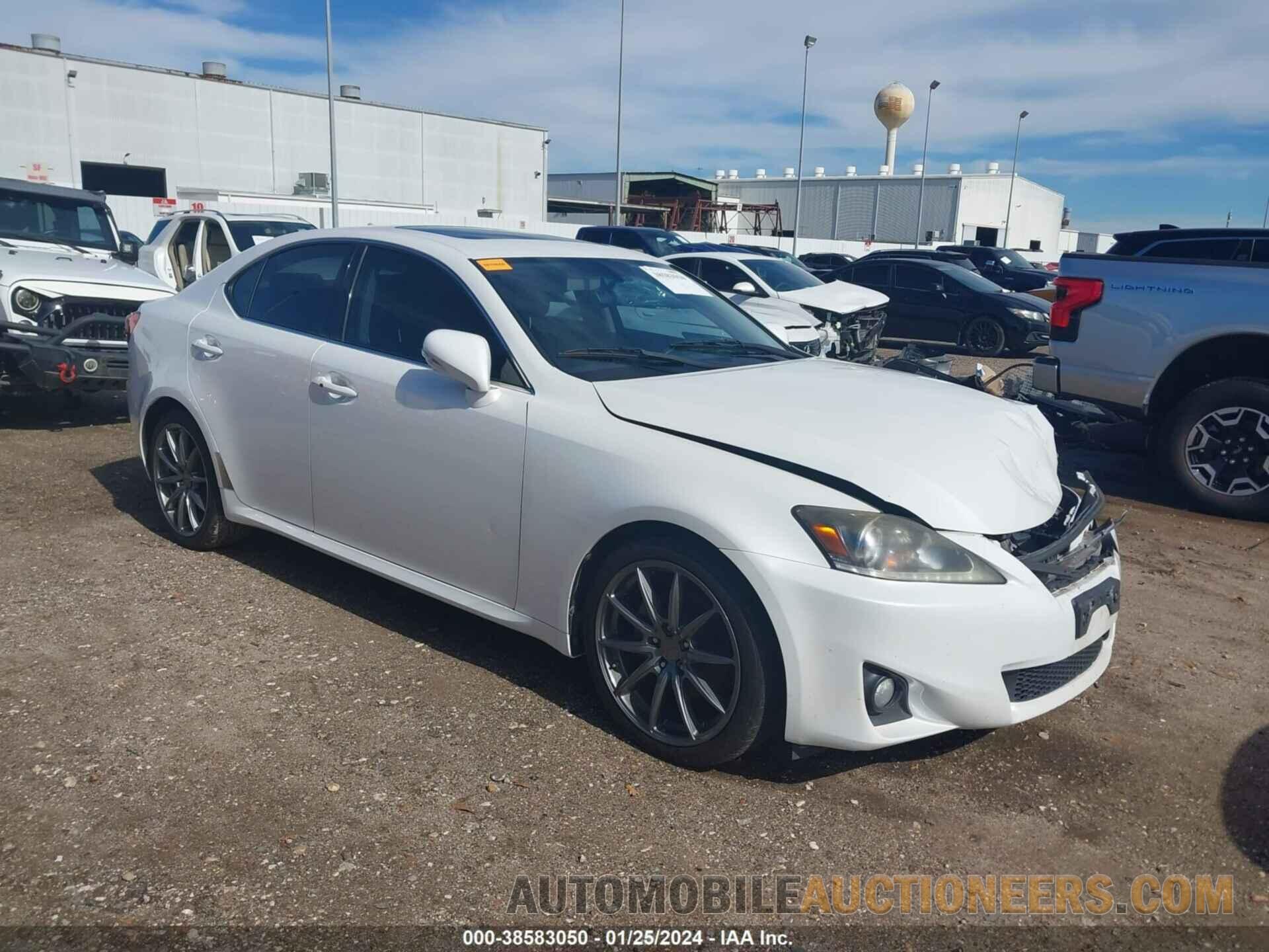 JTHBF5C23D5187596 LEXUS IS 250 2013