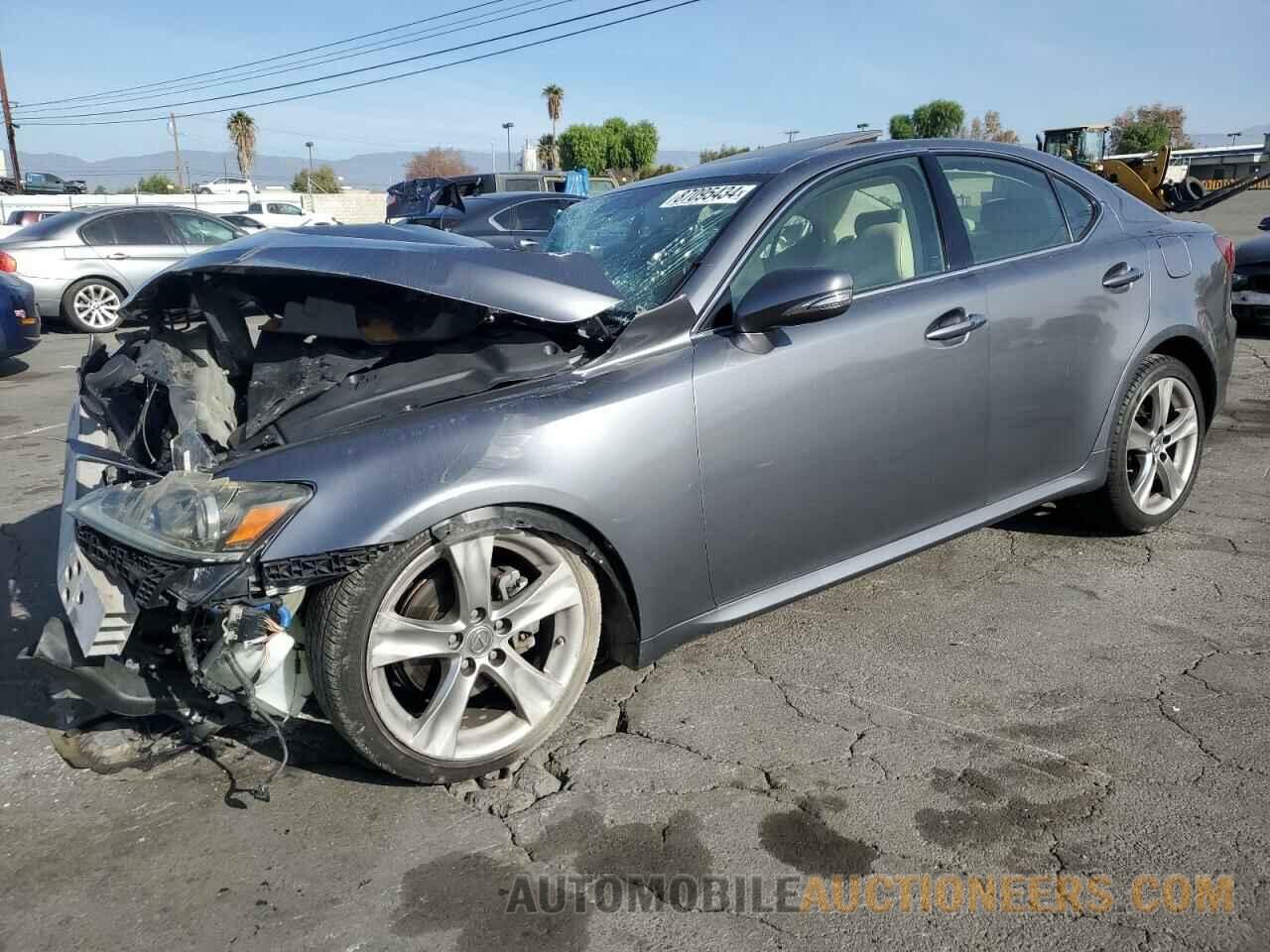 JTHBF5C26D5186703 LEXUS IS 2013