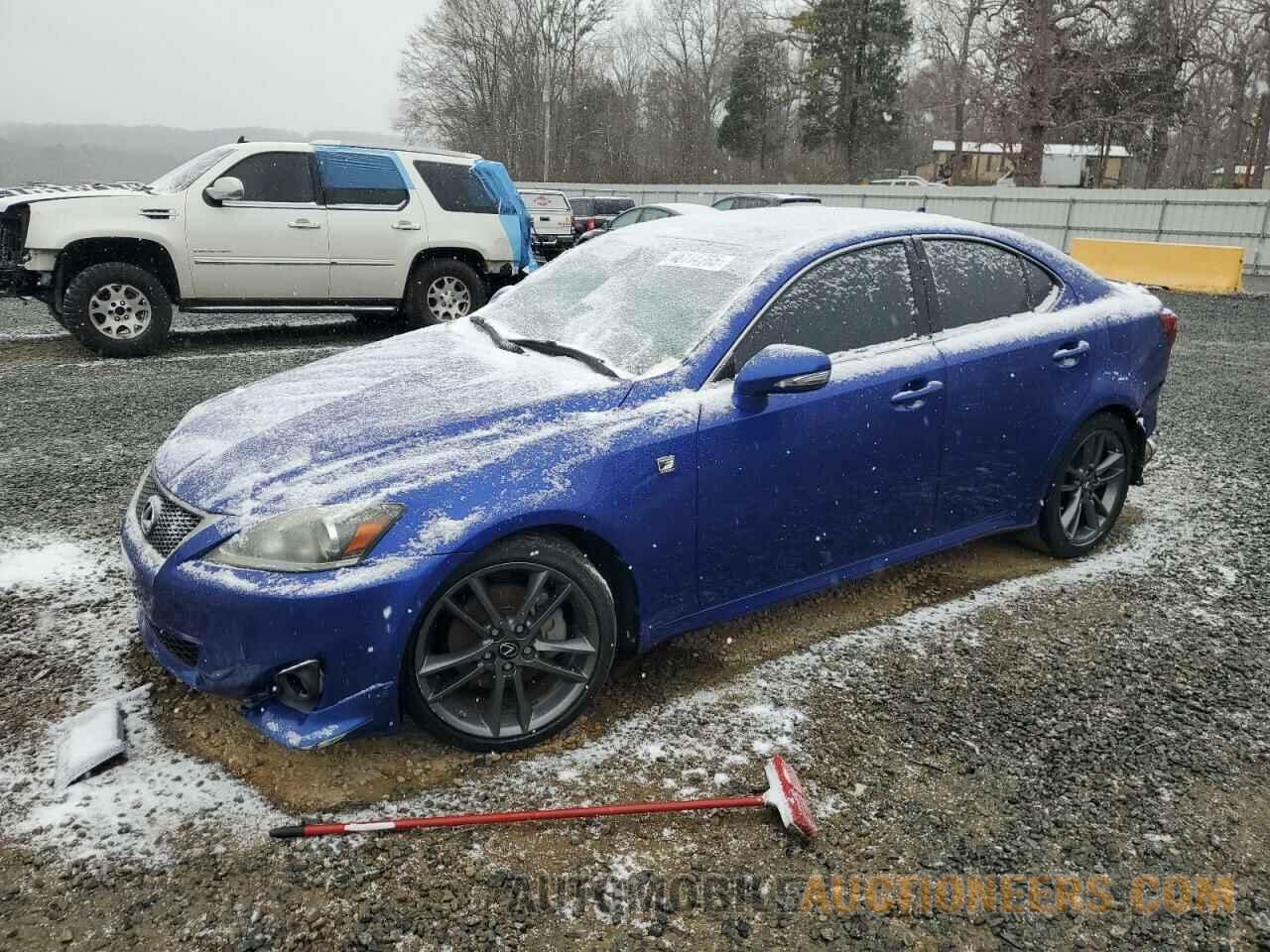 JTHBF5C27B5155490 LEXUS IS 2011