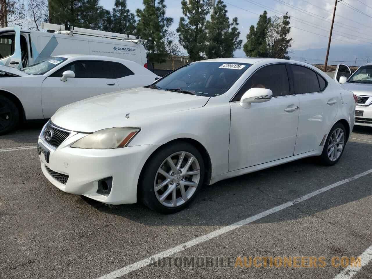 JTHBF5C28B5141324 LEXUS IS 2011