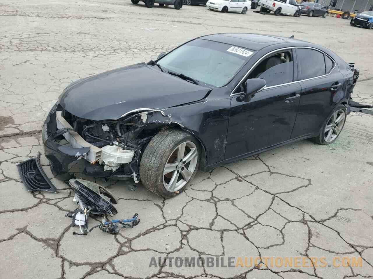 JTHBF5C28B5155532 LEXUS IS 2011