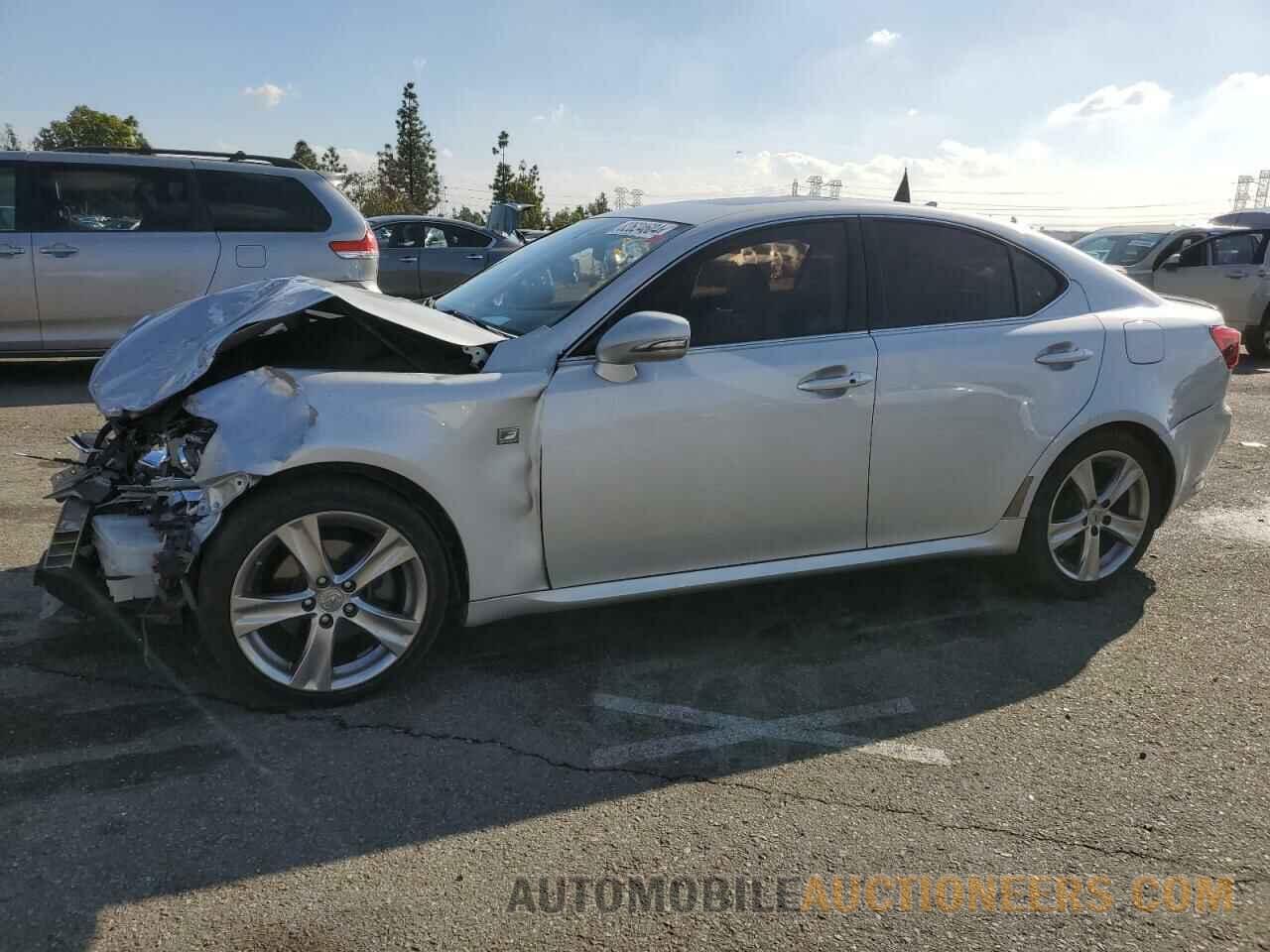 JTHBF5C29B5133569 LEXUS IS 2011