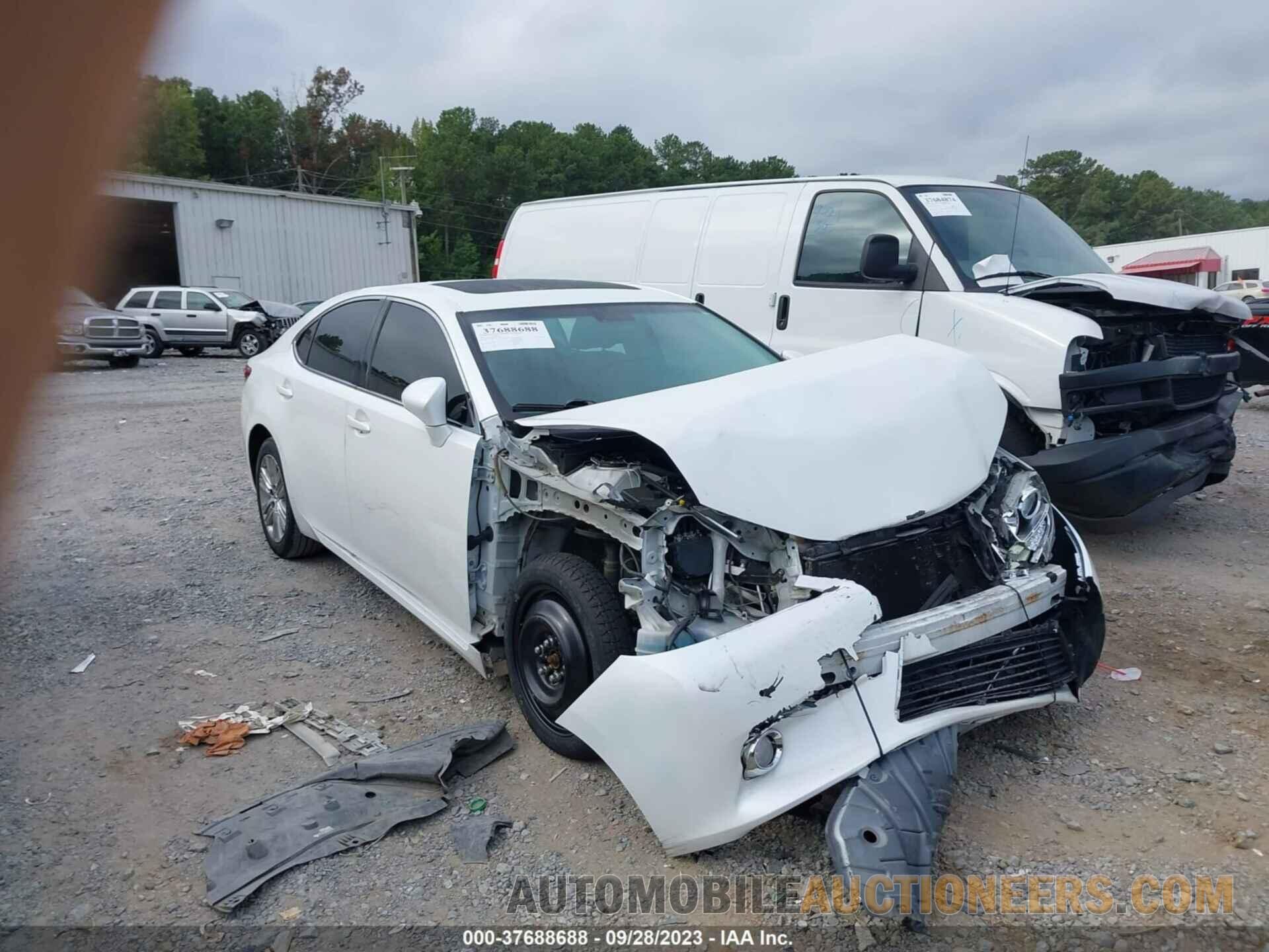 JTHBK1GG6F2163338 LEXUS ES 2015