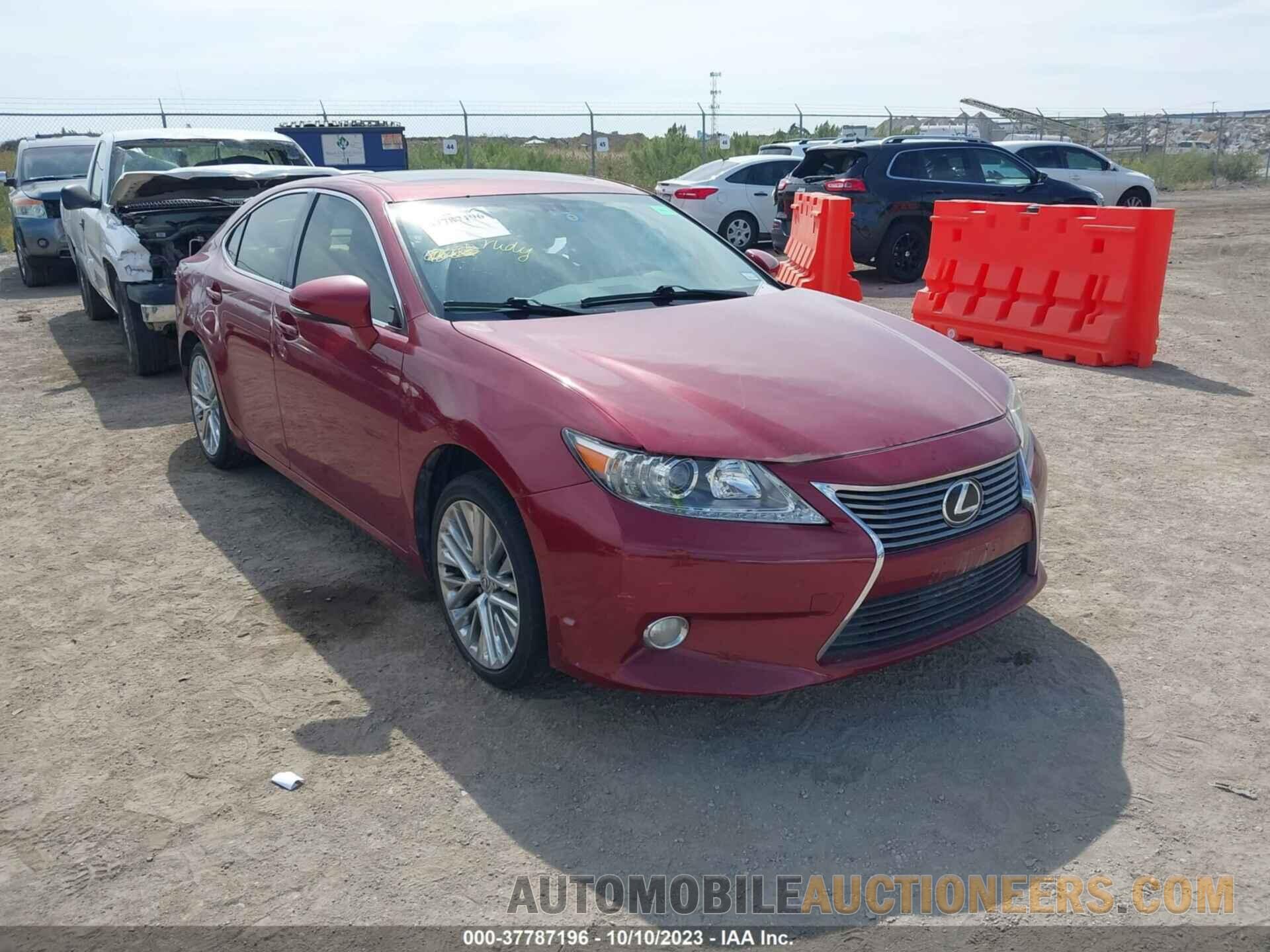 JTHBK1GGXF2164668 LEXUS ES 2015