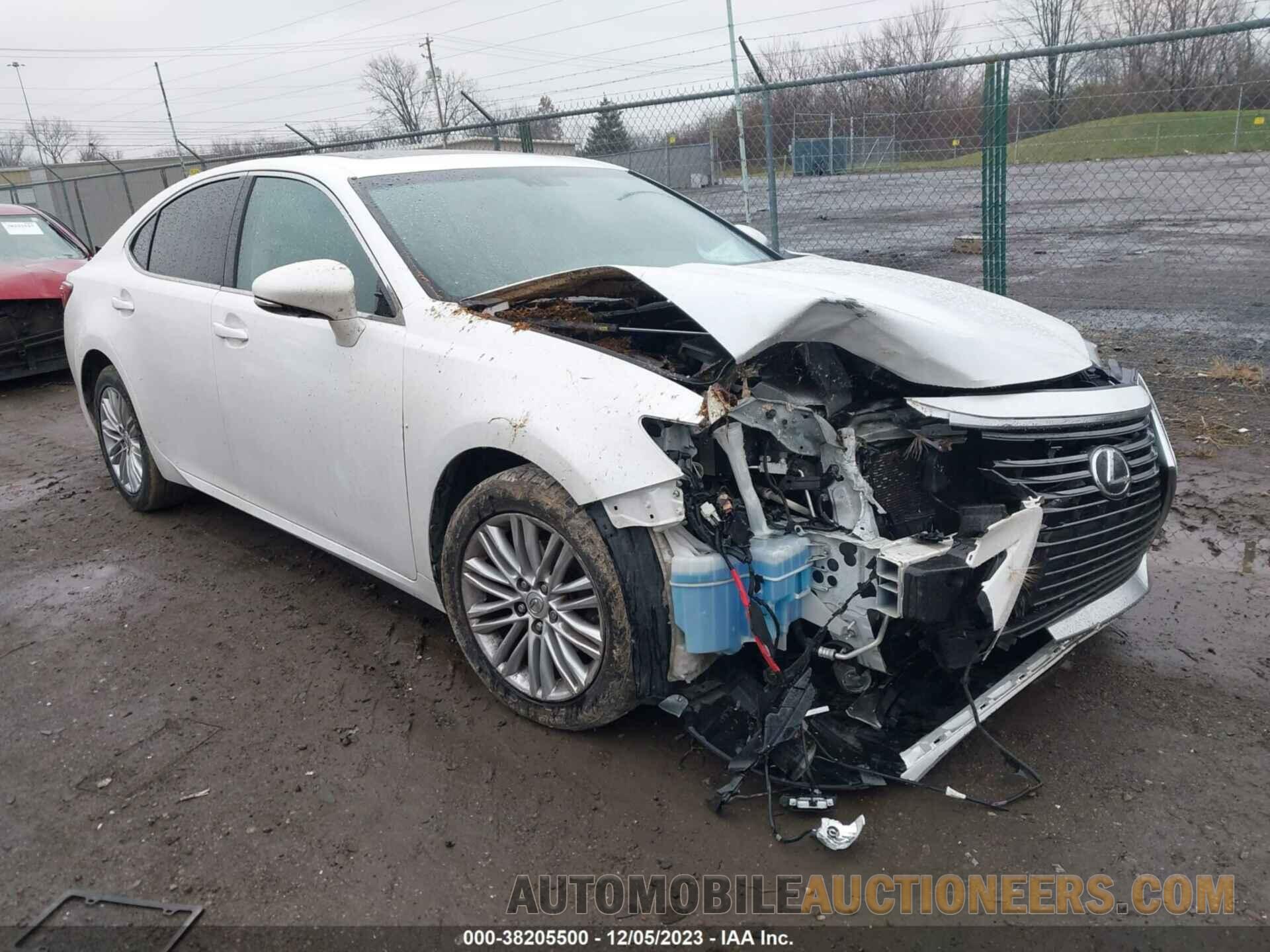 JTHBK1GGXG2217144 LEXUS ES 2016