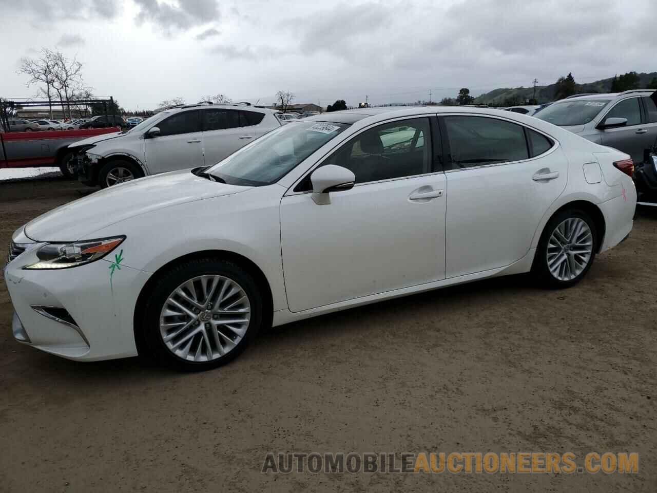 JTHBK1GGXG2227866 LEXUS ES350 2016