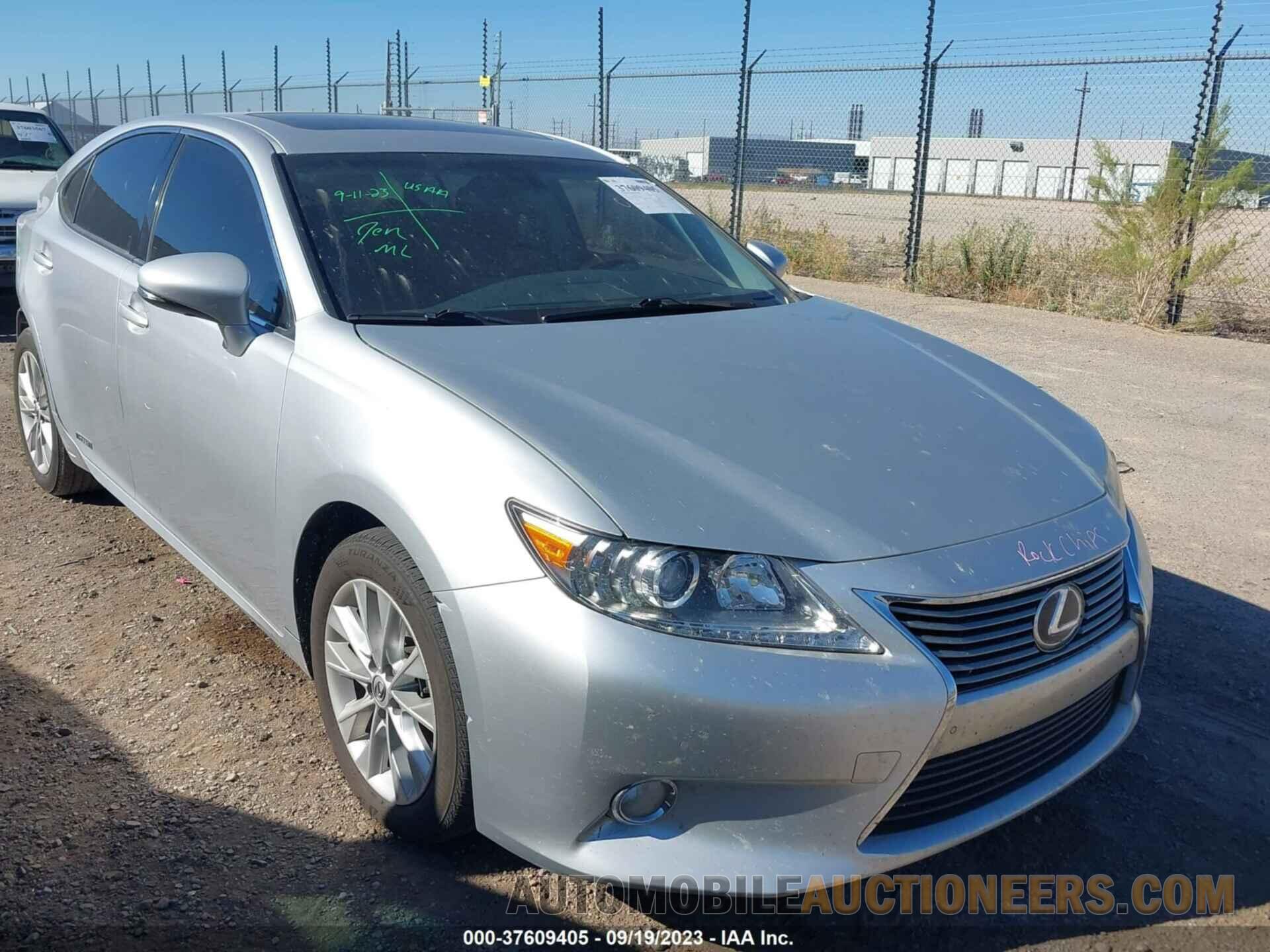 JTHBW1GG0F2080038 LEXUS ES 300H 2015