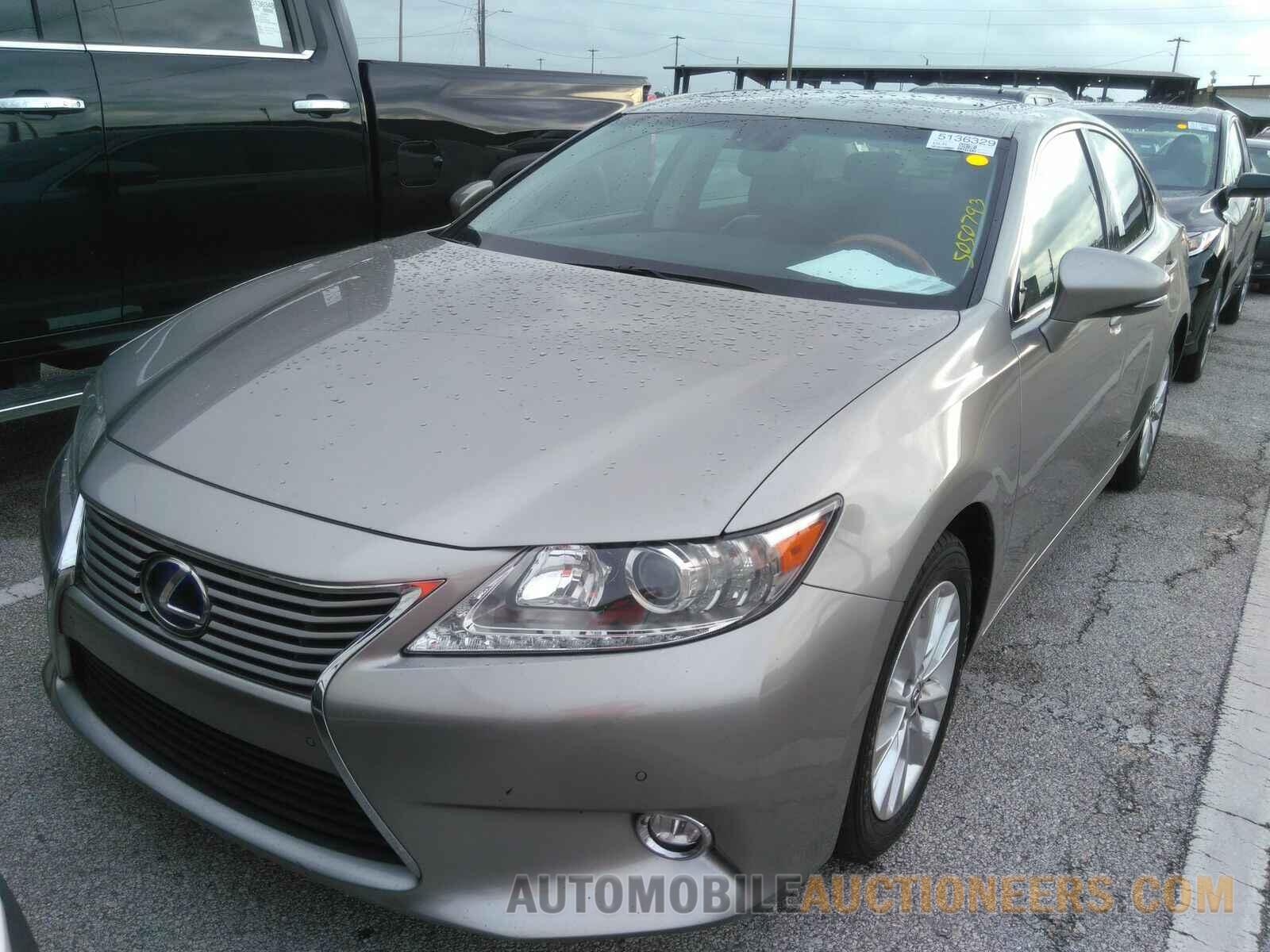 JTHBW1GG0F2097373 Lexus ES 300h 2015