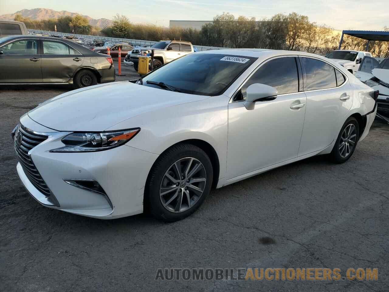 JTHBW1GG0H2145313 LEXUS ES300 2017