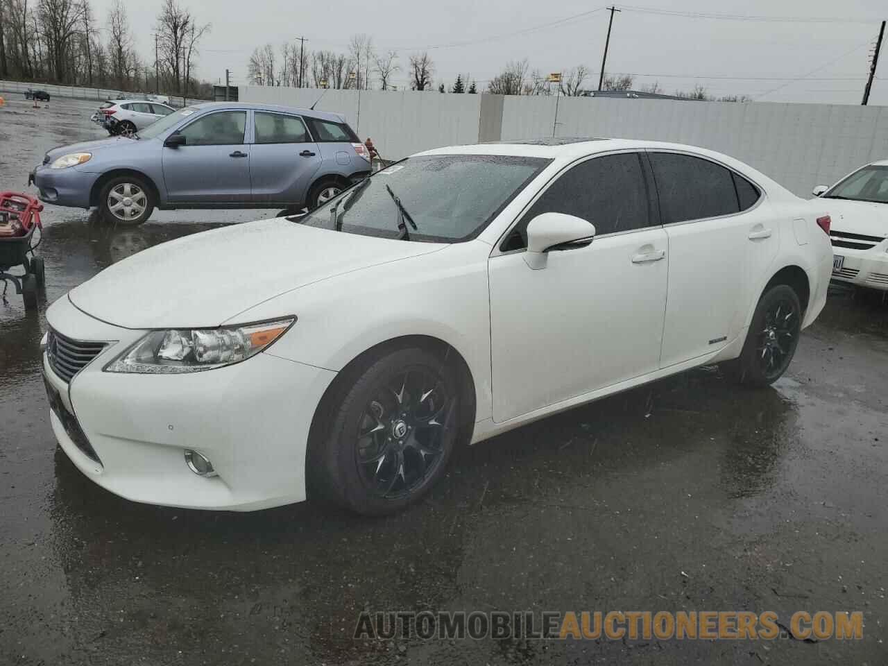 JTHBW1GG1D2006933 LEXUS ES300 2013