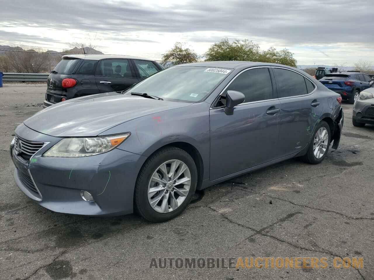 JTHBW1GG1D2022632 LEXUS ES300 2013