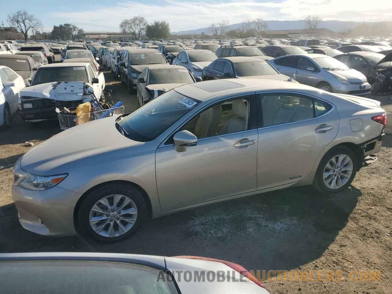 JTHBW1GG1E2048522 LEXUS ES300 2014