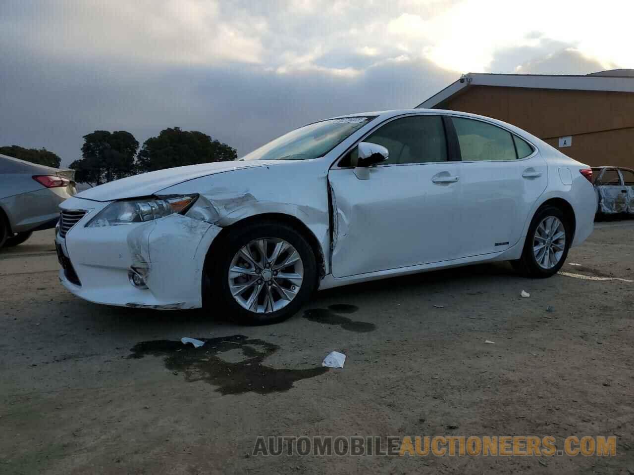 JTHBW1GG1F2077312 LEXUS ES300 2015