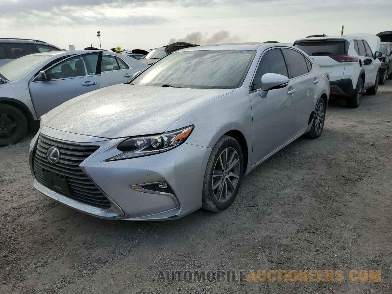 JTHBW1GG1G2107457 LEXUS ES300 2016