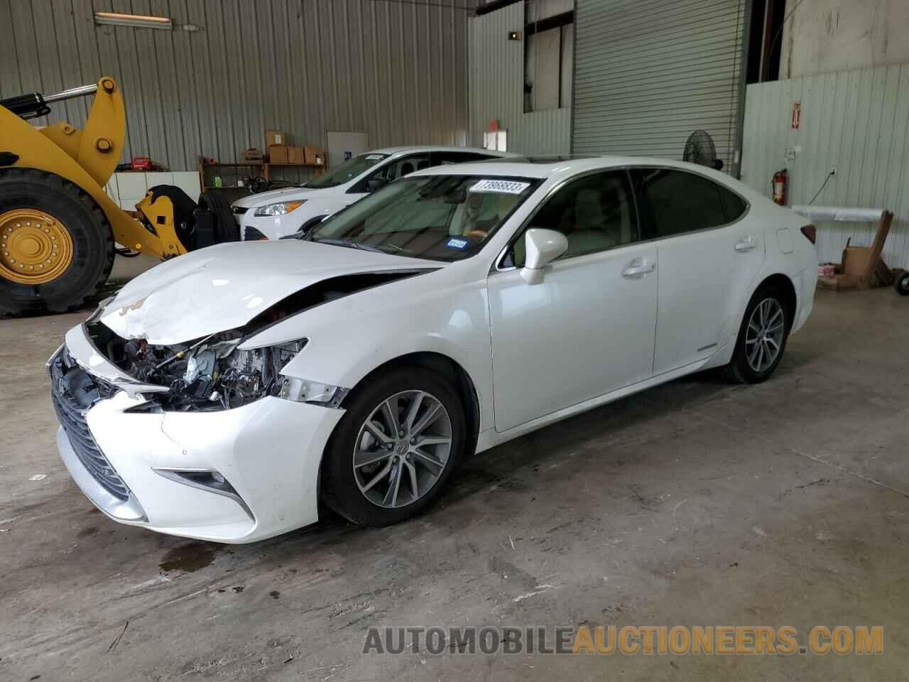 JTHBW1GG1J2193666 LEXUS ES300 2018