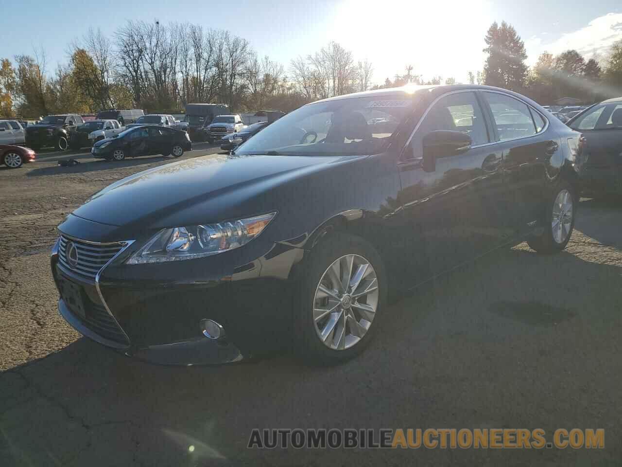 JTHBW1GG2D2037771 LEXUS ES300 2013