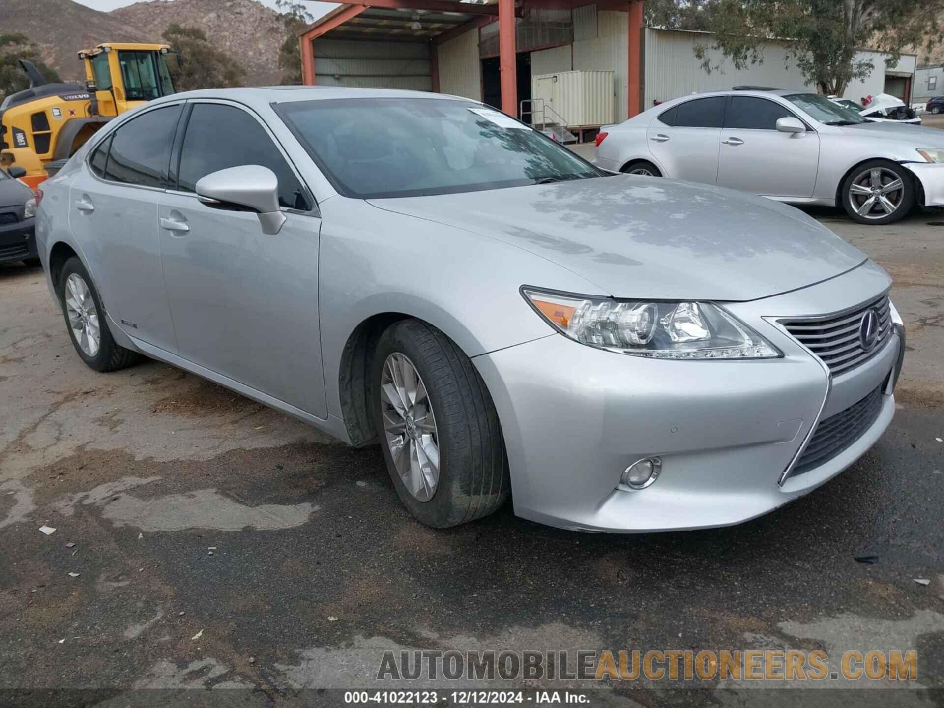 JTHBW1GG2F2086648 LEXUS ES 300H 2015