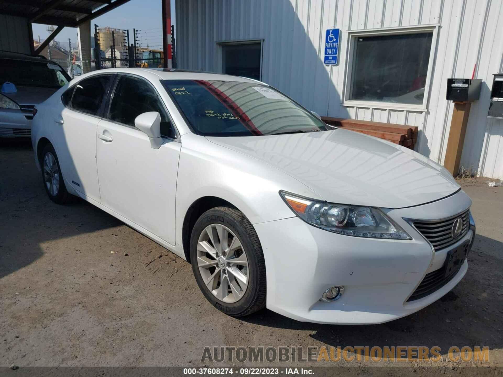 JTHBW1GG2F2086892 LEXUS ES 300H 2015