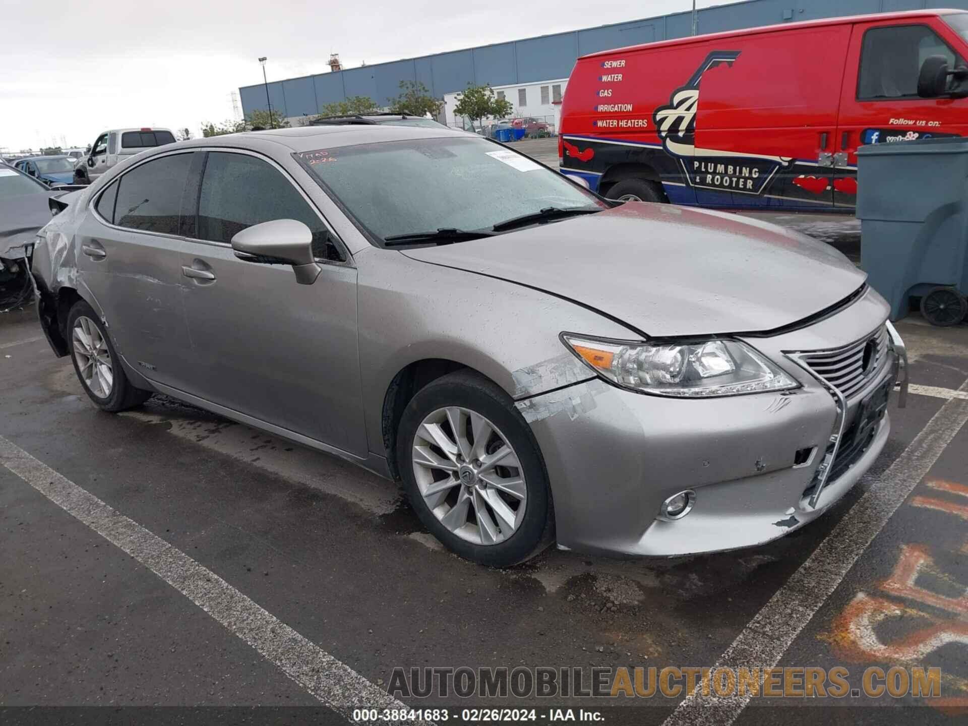 JTHBW1GG2F2100144 LEXUS ES 300H 2015