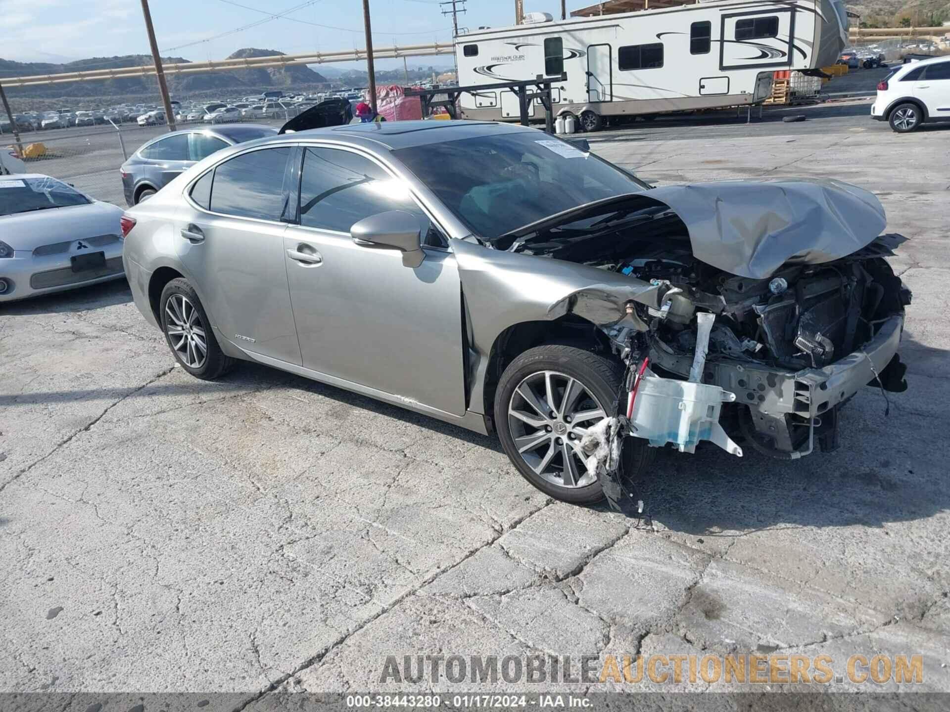 JTHBW1GG2G2105751 LEXUS ES 300H 2016