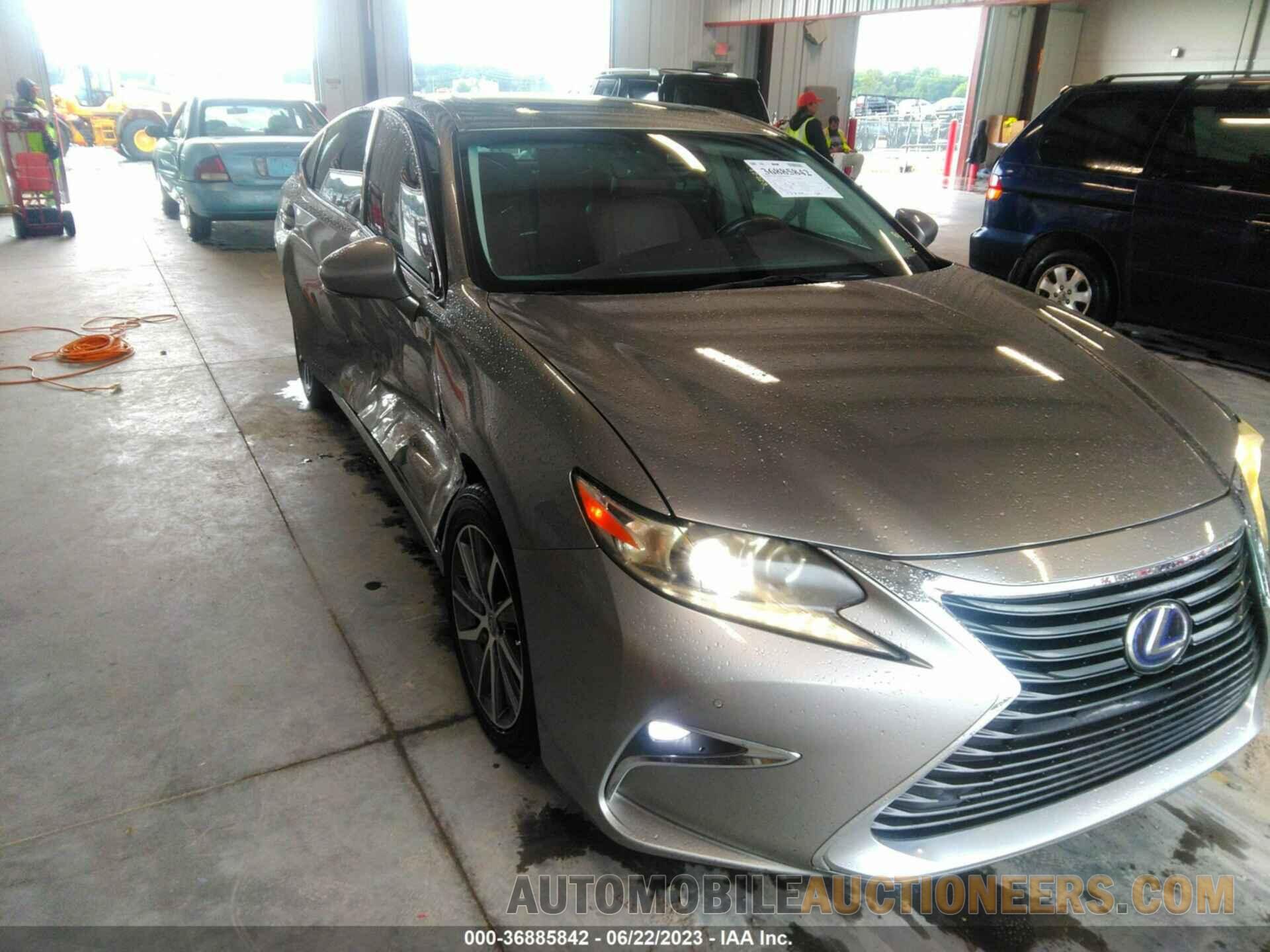 JTHBW1GG2G2123831 LEXUS ES 300H 2016